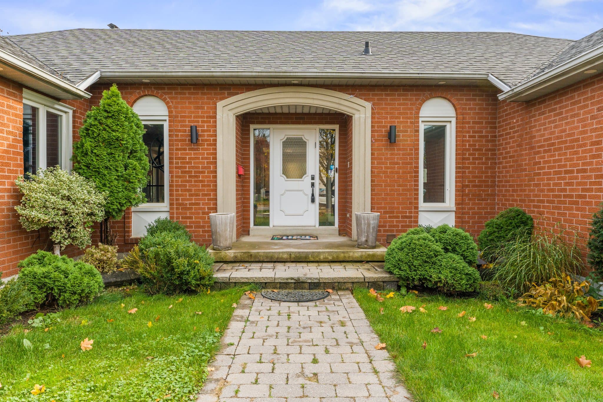 63 Humber Valley Crescent King City, ON L7B 1B7