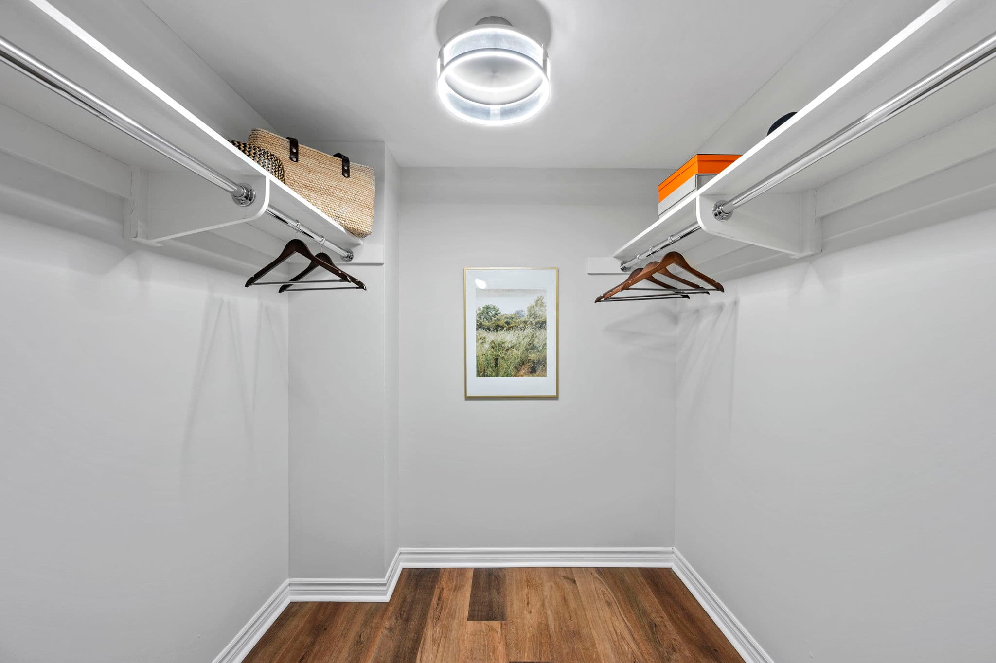 63 St Clair Ave W Unit 703 Toronto, ON M4V 2Y9