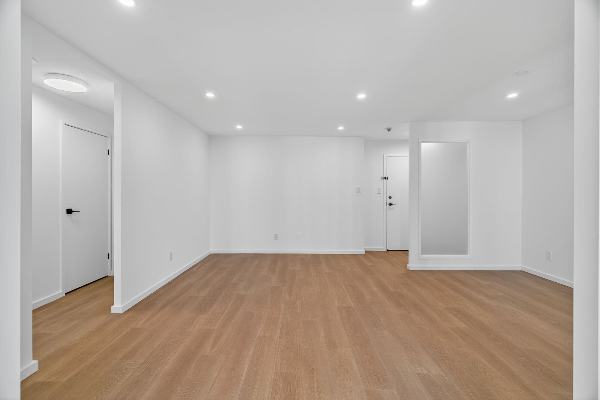 633 Bay St. 2703 Toronto, ON M5G 2G4