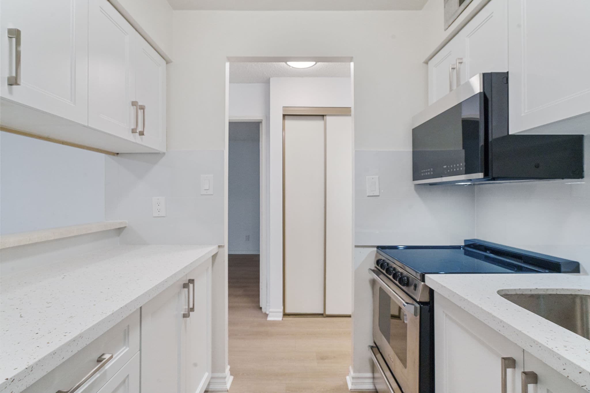 633 Bay St. Unit 509 Toronto, ON M5G 2G4