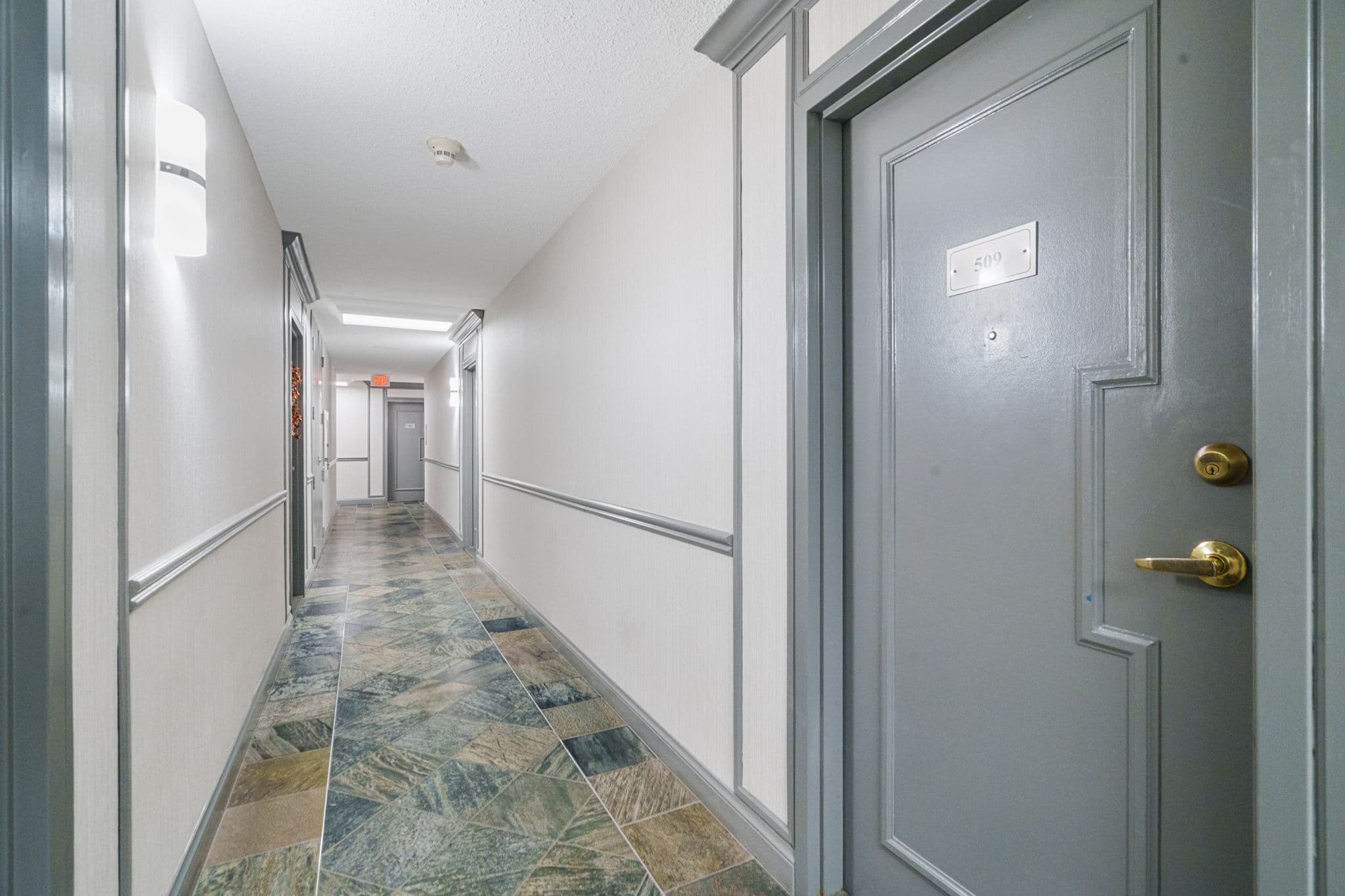 633 Bay St. Unit 509 Toronto, ON M5G 2G4