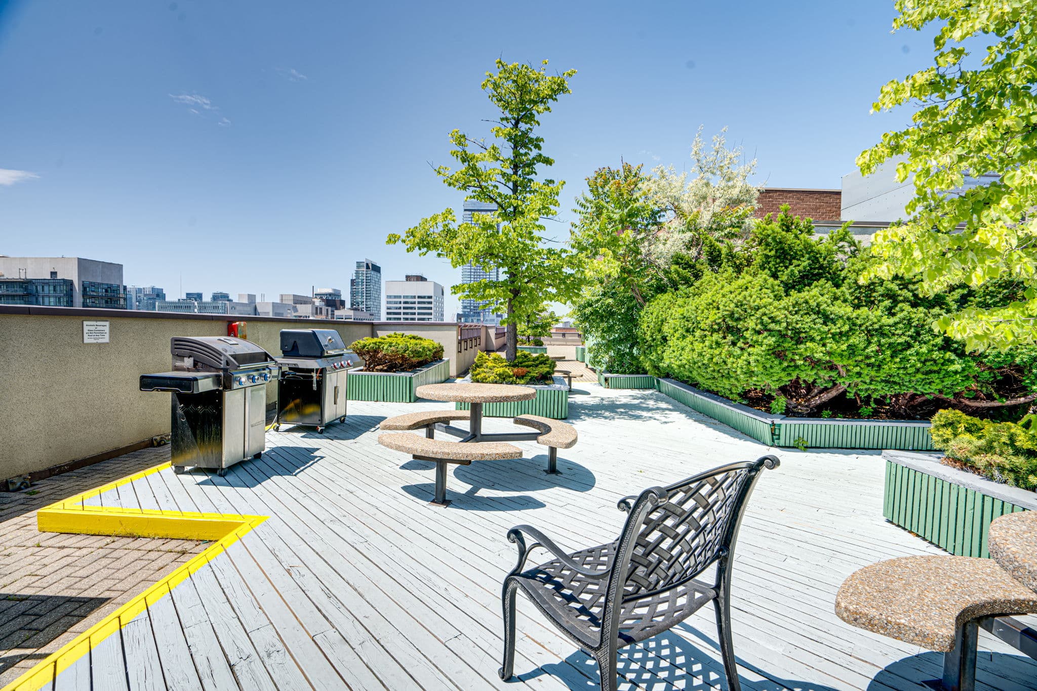 633 Bay St. Unit 521 Toronto, ON M5G 2G4