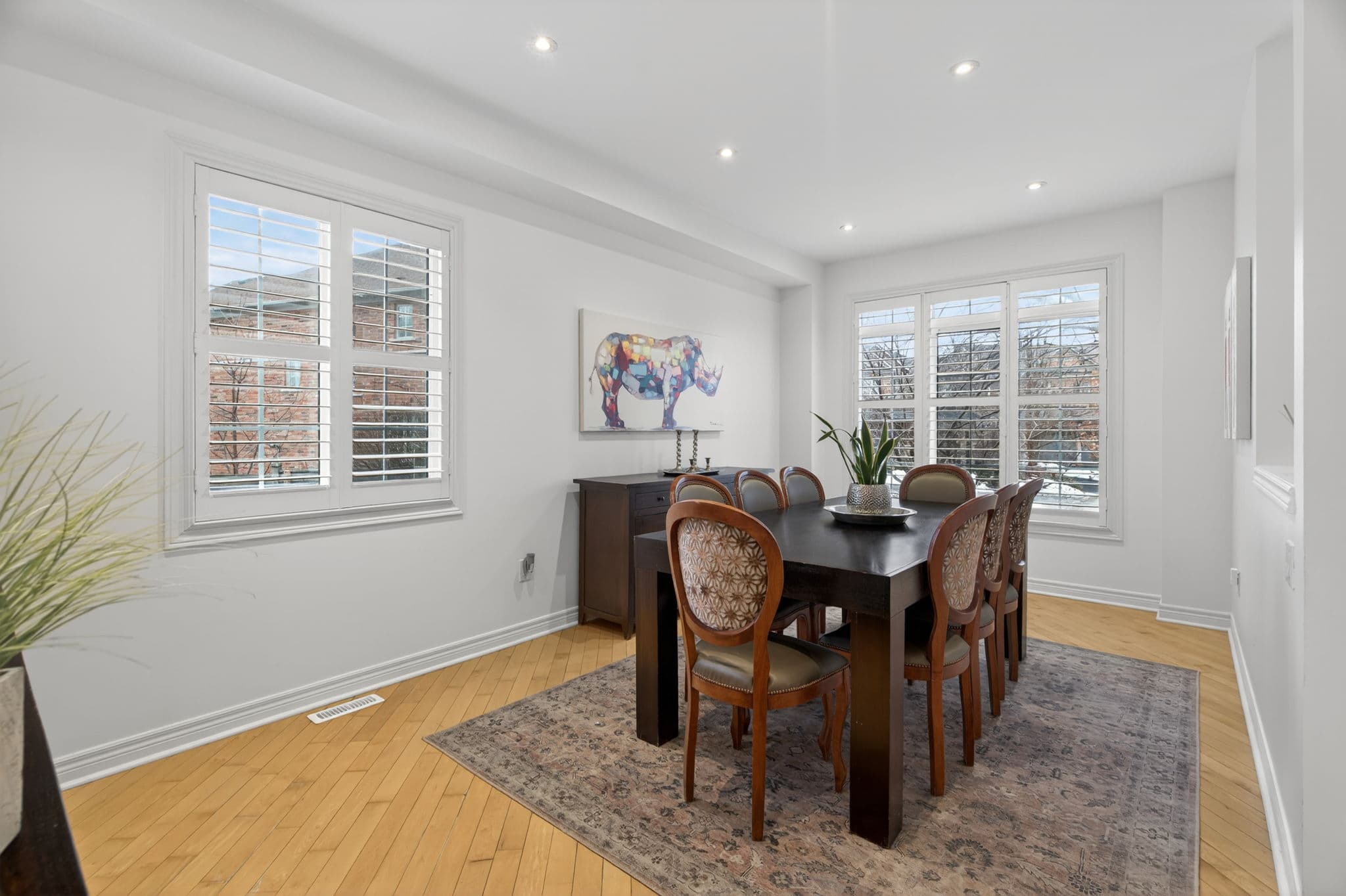 64 Canelli Heights Ct Vaughan, ON L4J 8V5