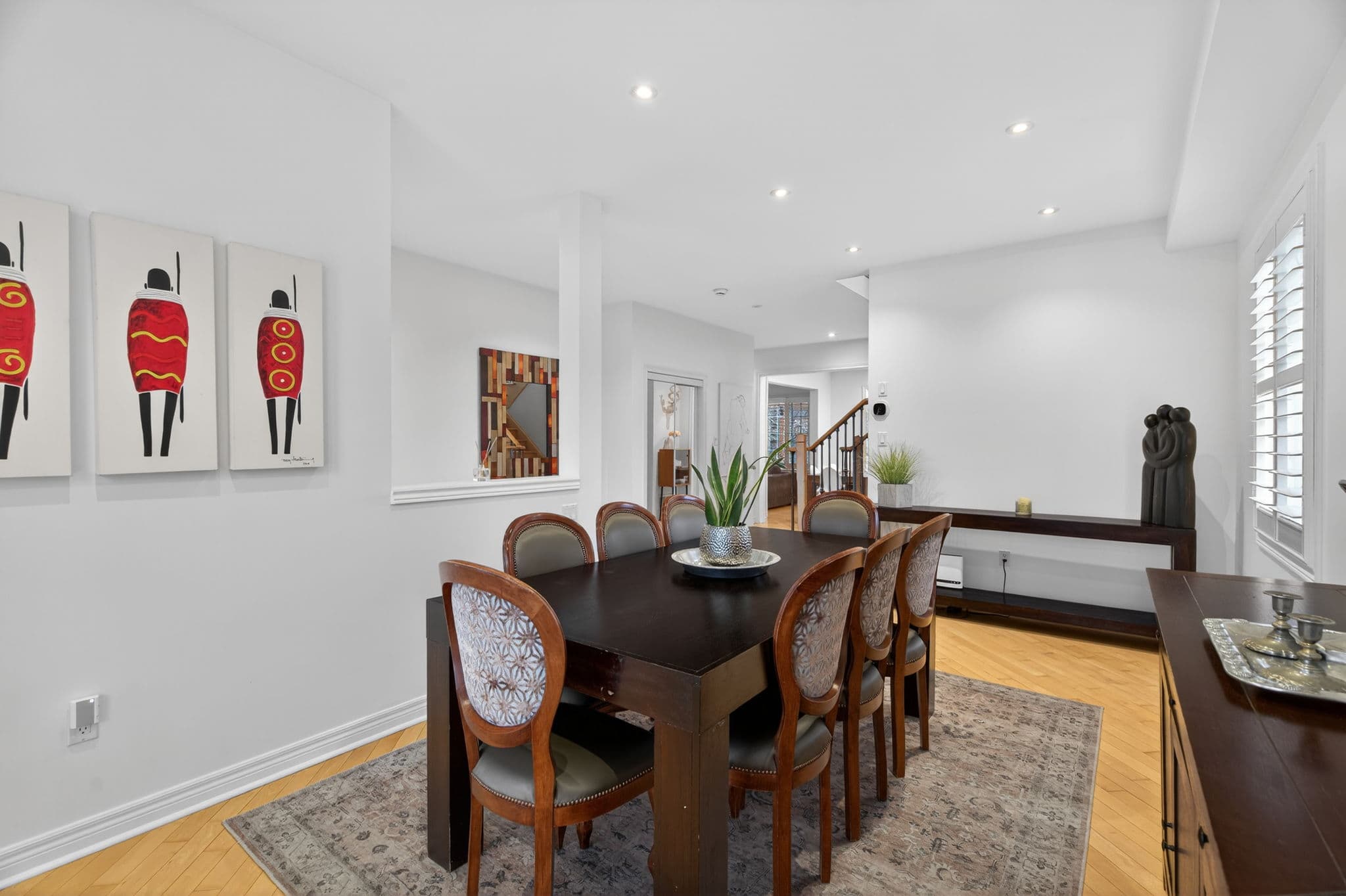 64 Canelli Heights Ct Vaughan, ON L4J 8V5