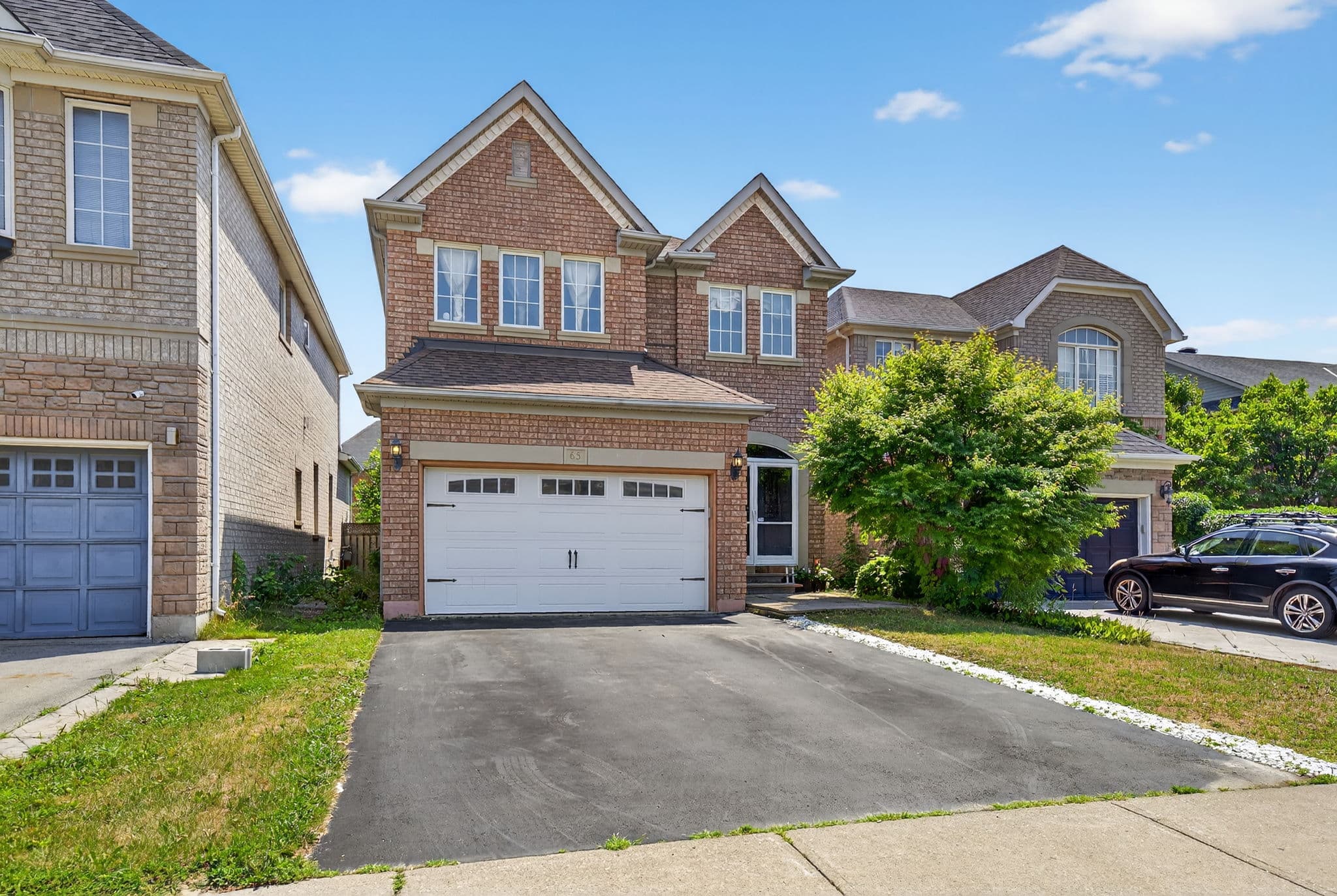 65 Belvia Dr Vaughan, ON L4K 5J6