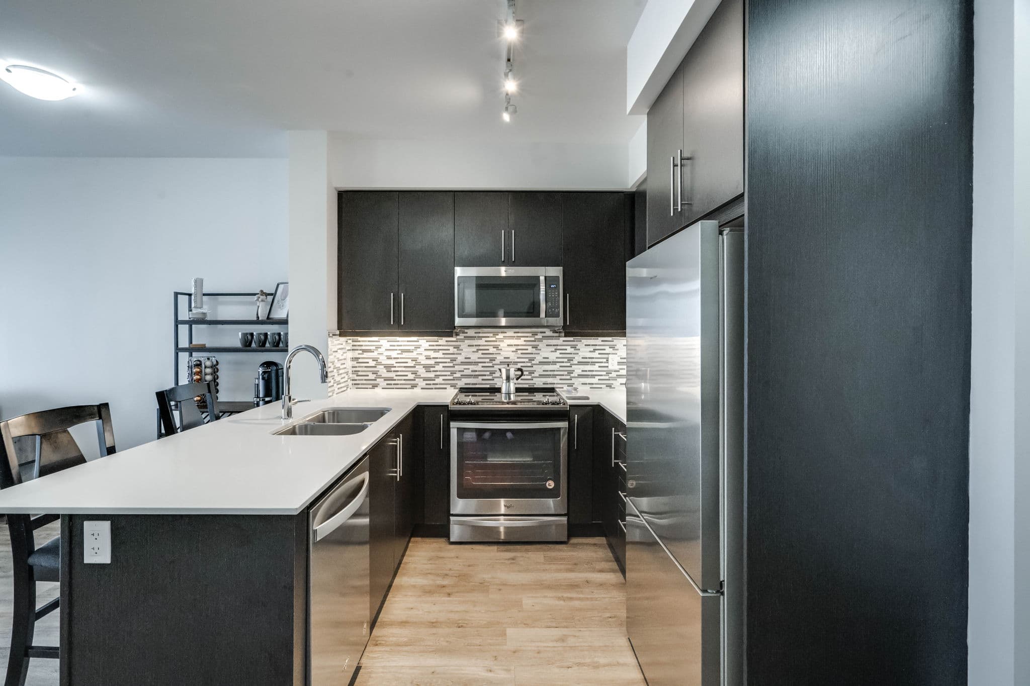 65 Oneida Crescent Unit 905 Richmond Hill, ON L4B 0G9