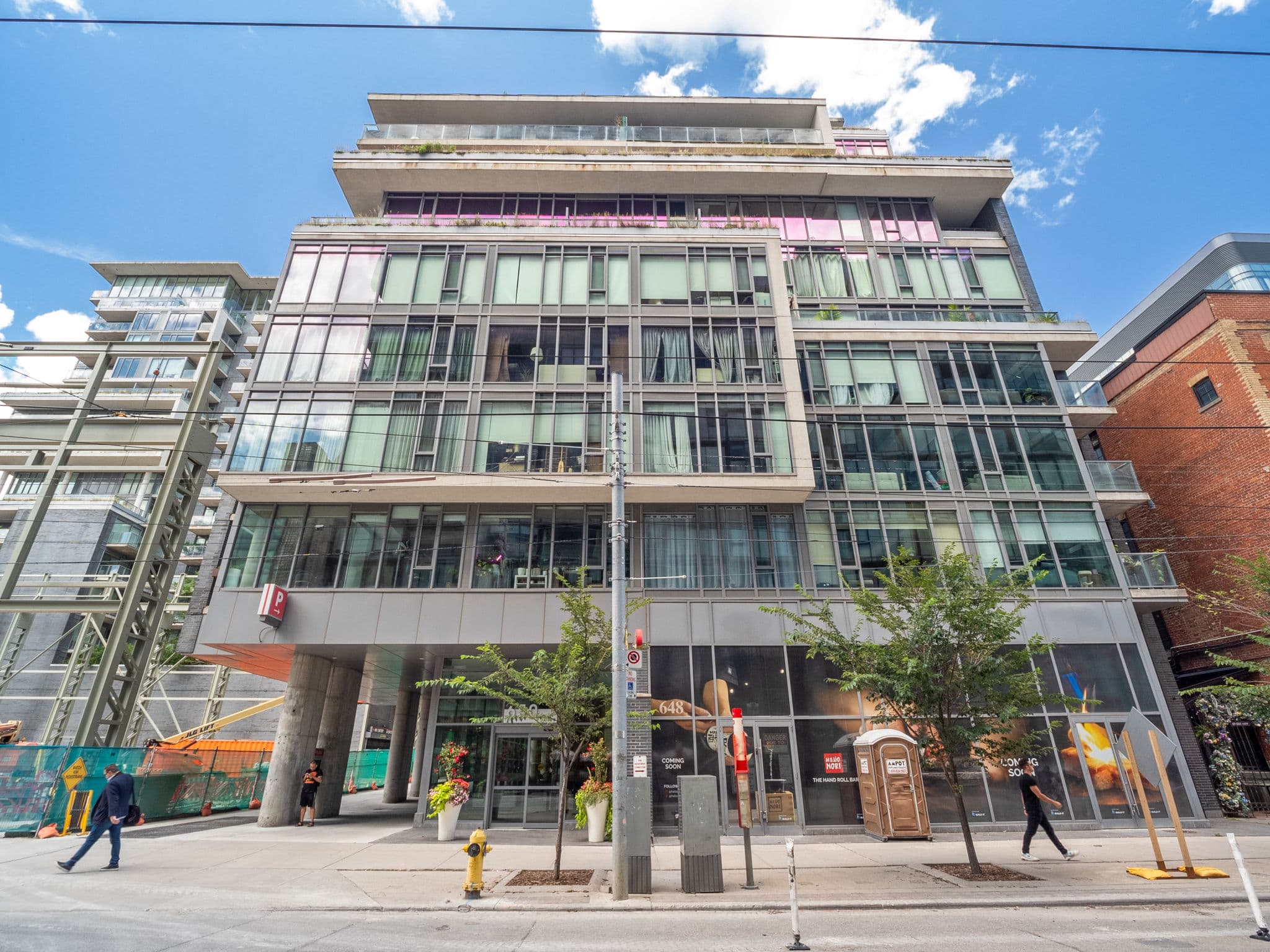 650 King St W Unit 810 Toronto, ON M5V 0H6