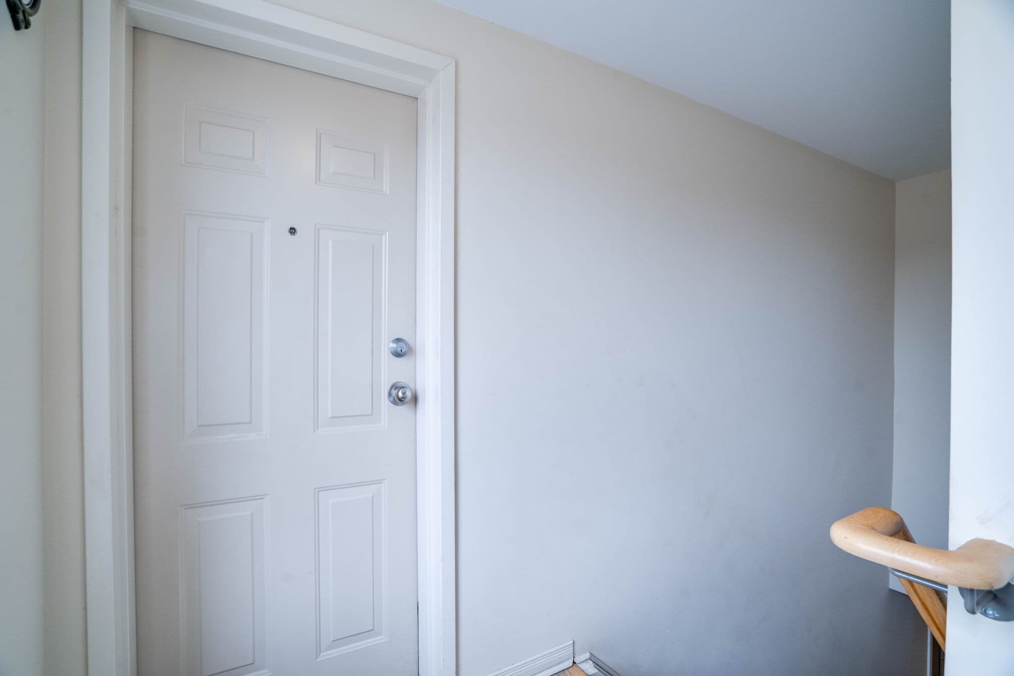 655 Warden Ave. Toronto, ON M1L 0E8