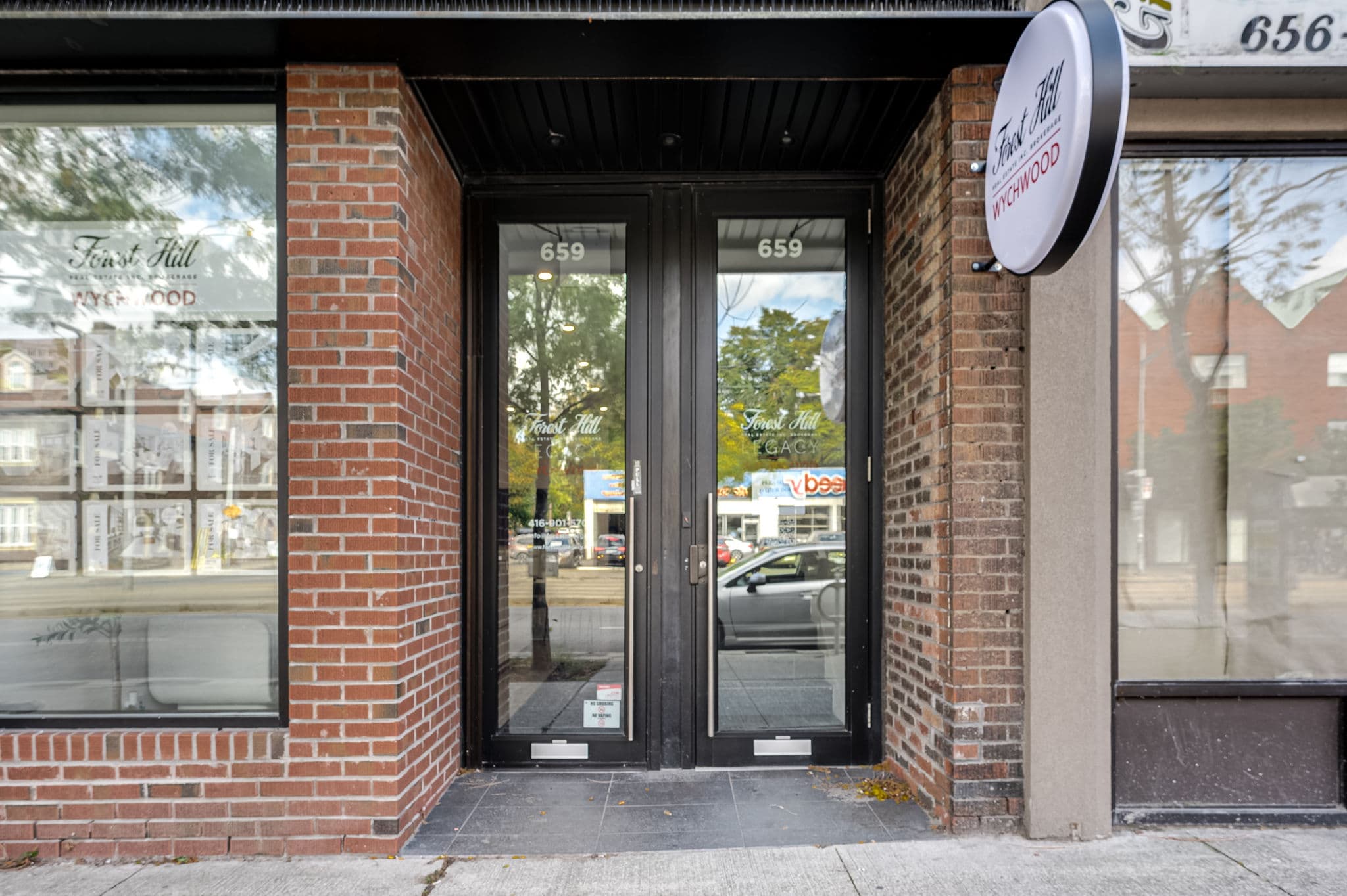 659 St Clair Ave W Unit 200 Toronto, ON M6C 1A7