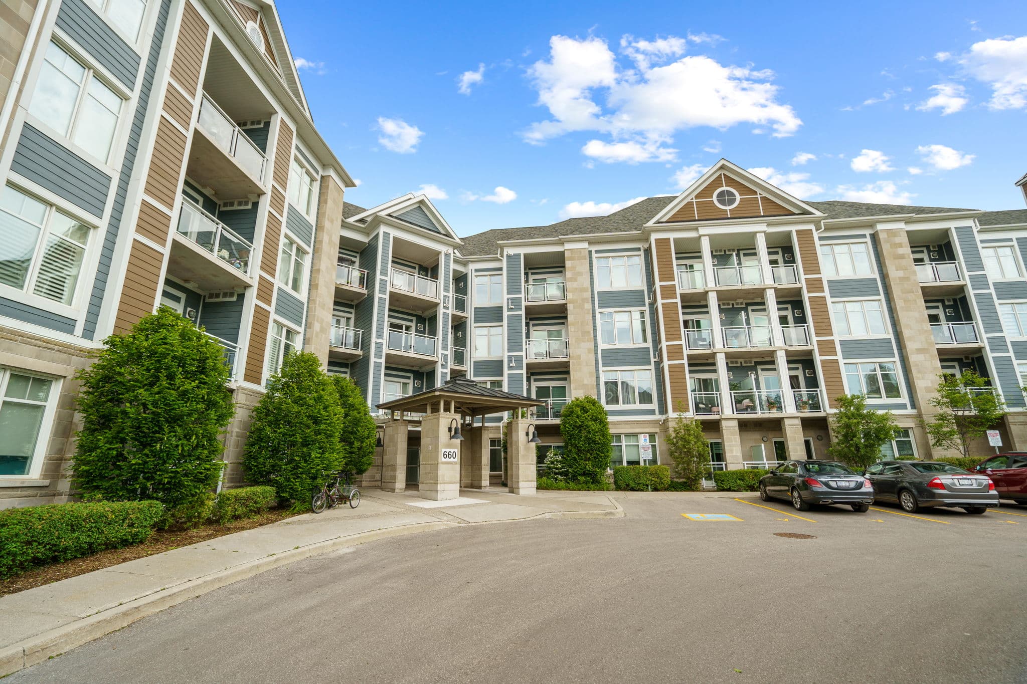 660 Gordon St Unit 213 Whitby, ON L1N 9X4