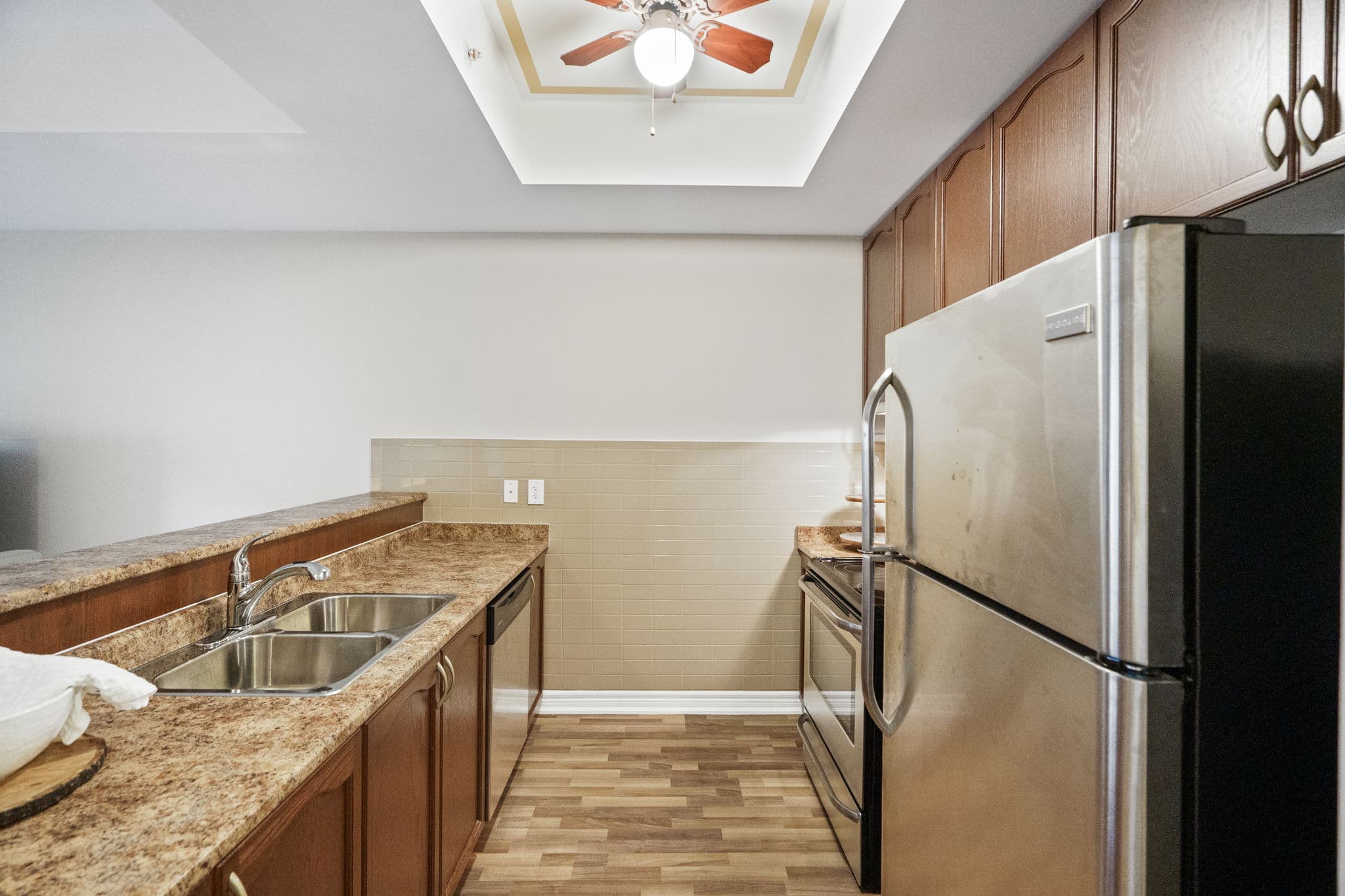 660 Gordon St Unit 213 Whitby, ON L1N 9X4