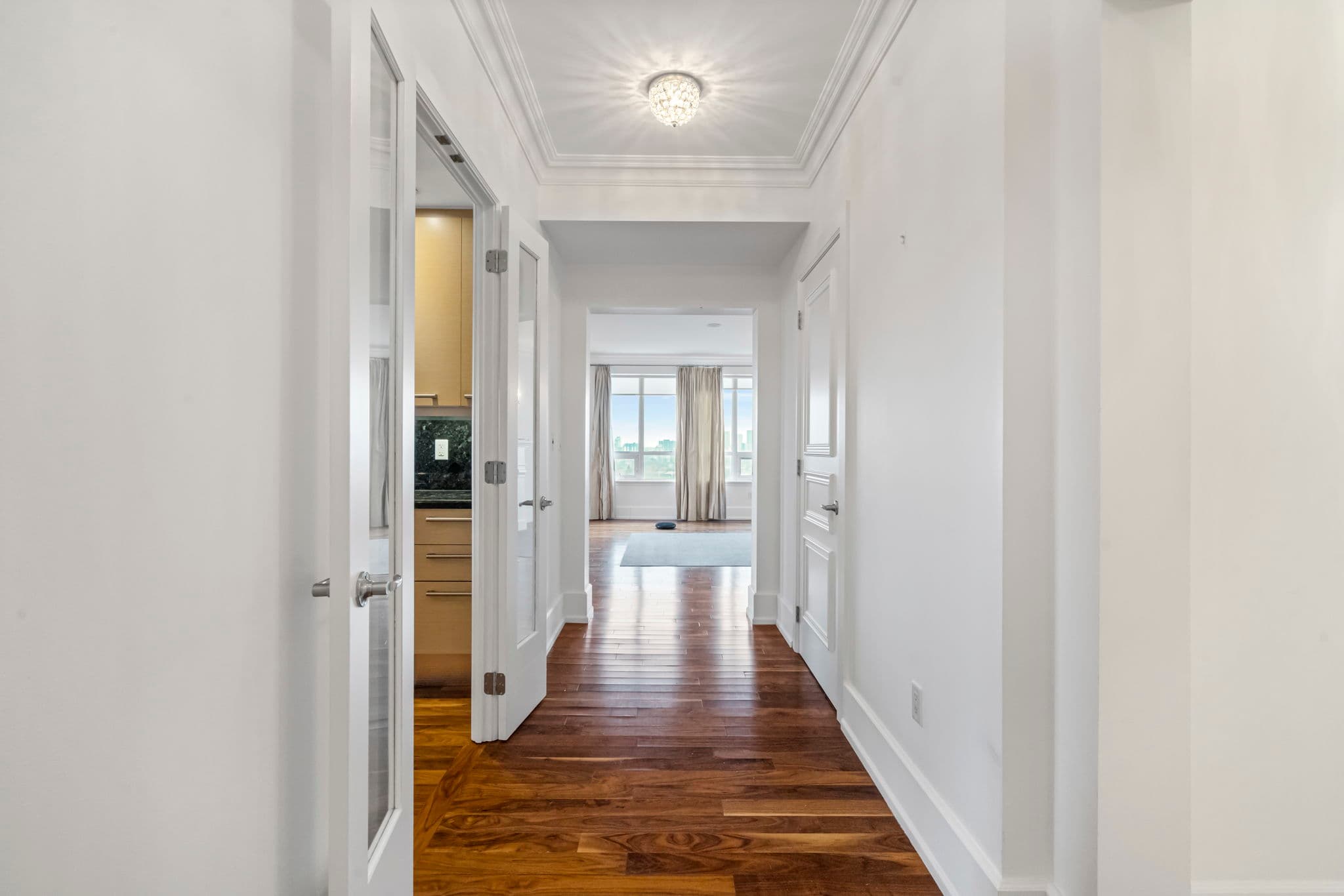 662 Sheppard Ave E Unit 805, Building C Toronto, ON M2K 3E6