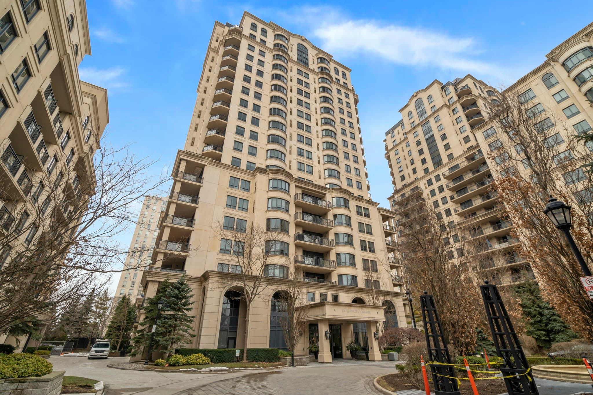 662 Sheppard Ave E Unit 805, Building C Toronto, ON M2K 3E6