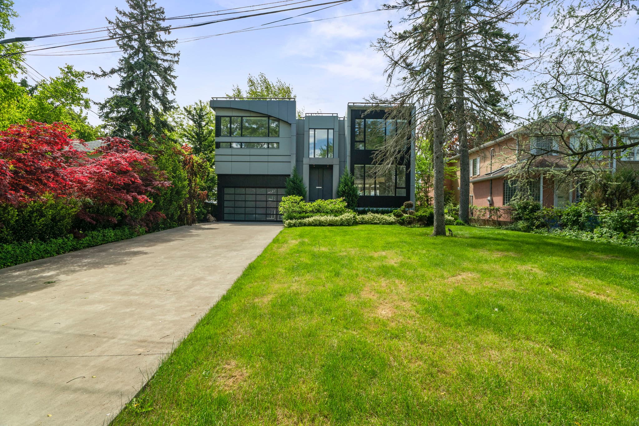67 Lake Promenade Toronto, ON M8W 1A3