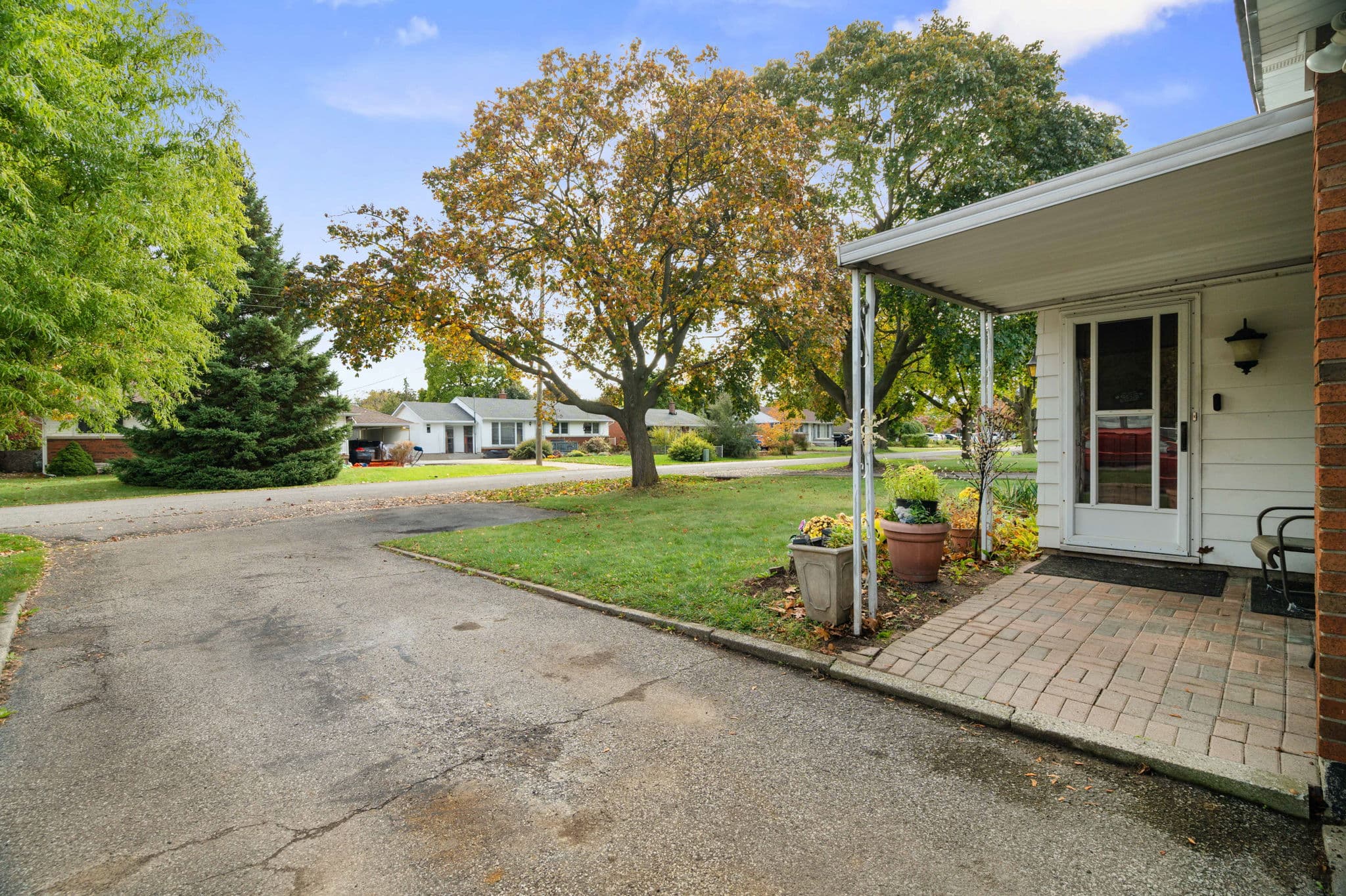 67 Wakelin Terrace St. Catharines, ON L2M 4K8