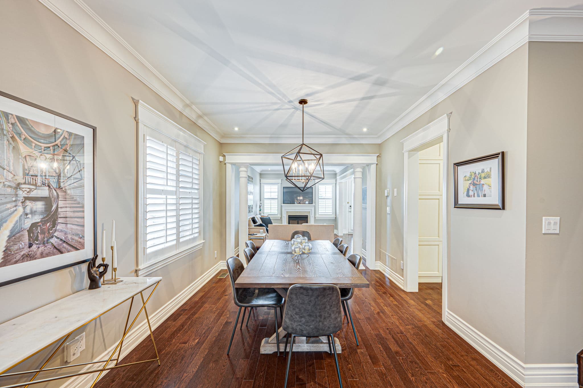 68 Mill River Dr Vaughan, ON L6A 0Z1