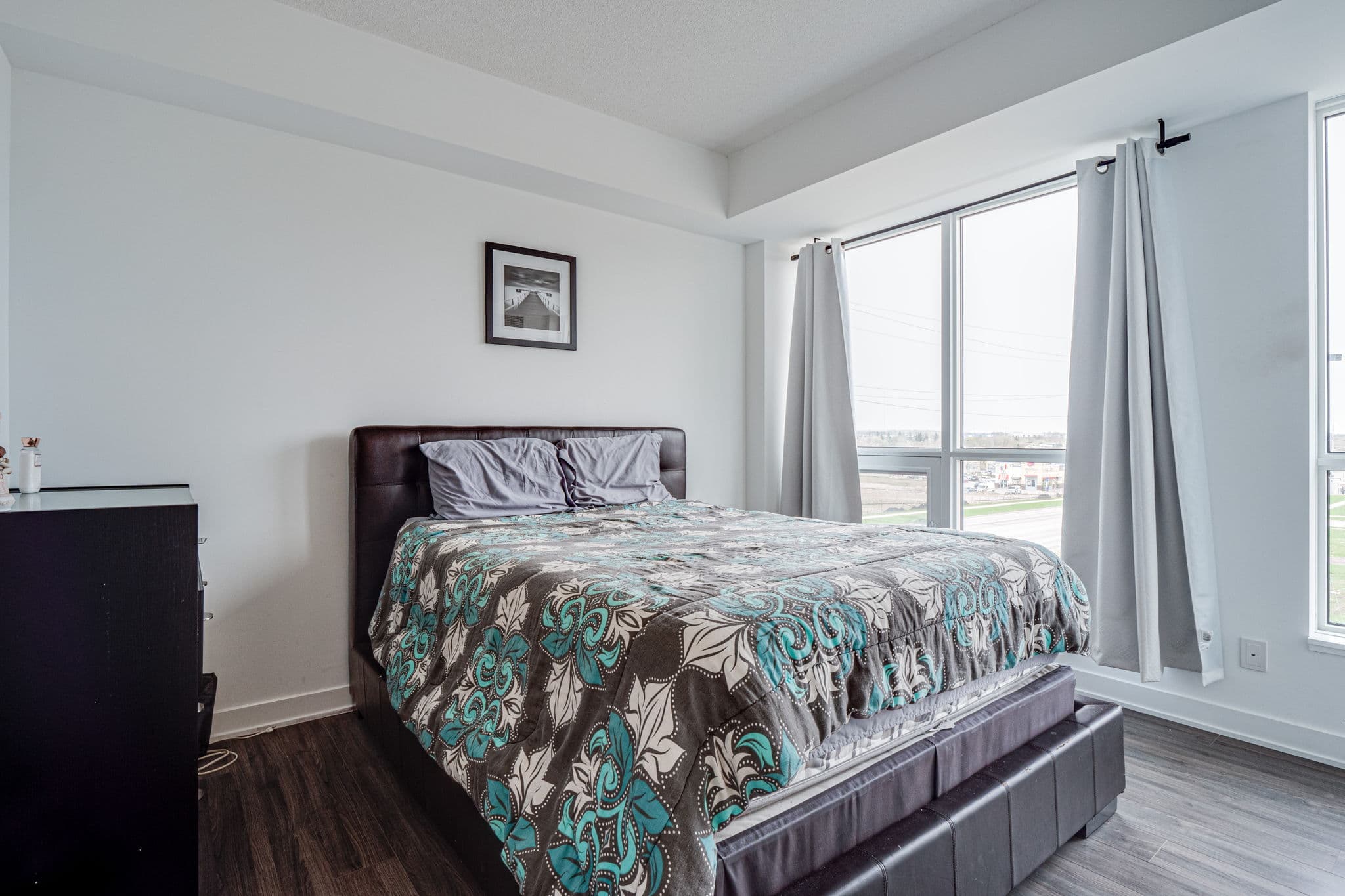681 Yonge St 223 Barrie, ON L4N 4E8