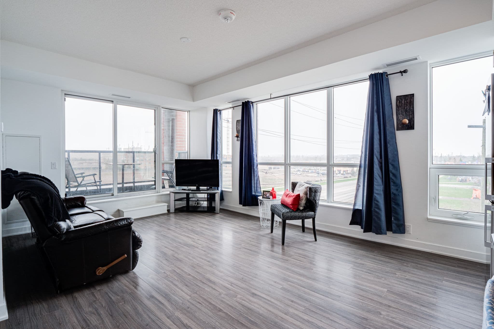 681 Yonge St 223 Barrie, ON L4N 4E8