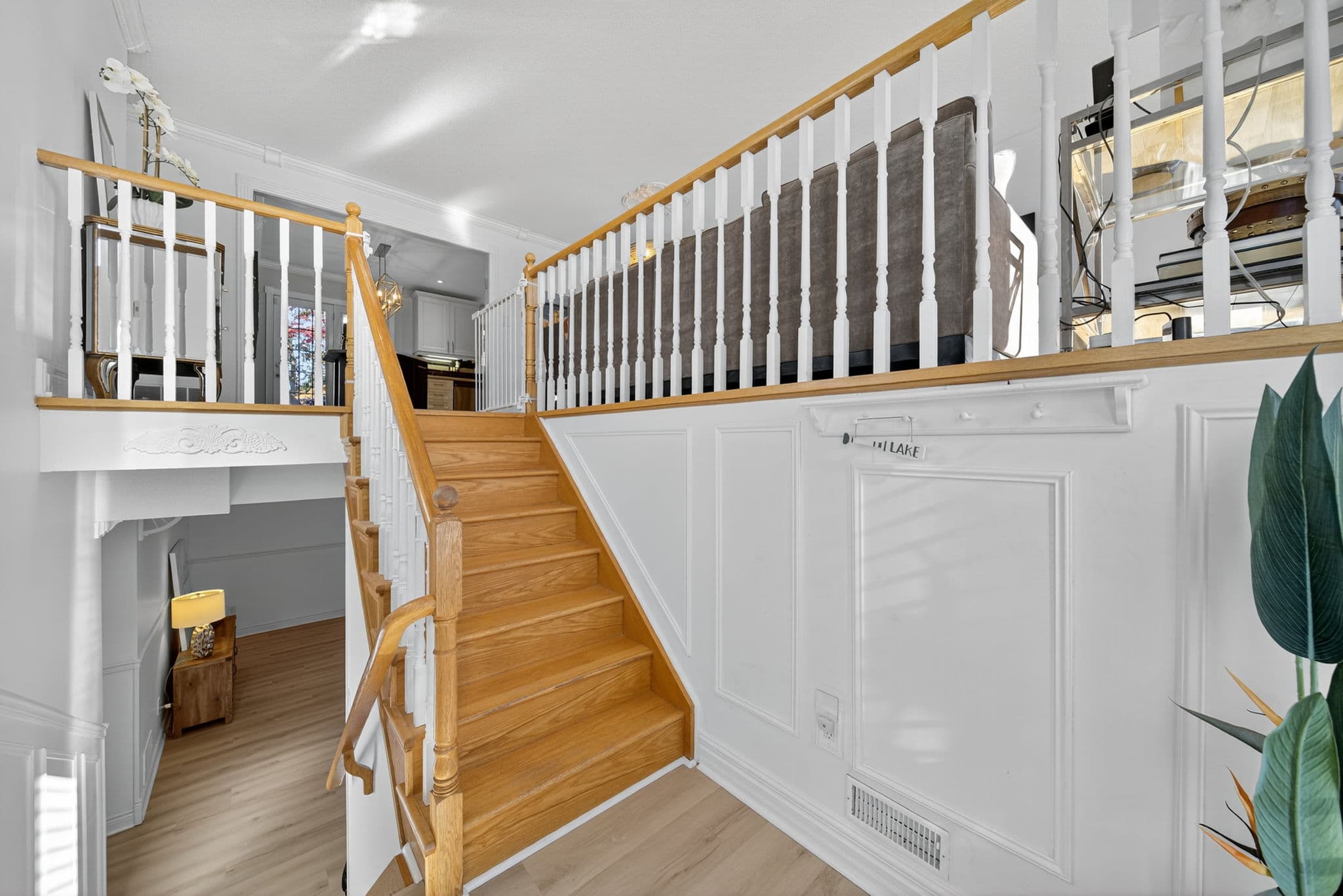 694 Cedar Path Innisfil, ON L9S 2H6