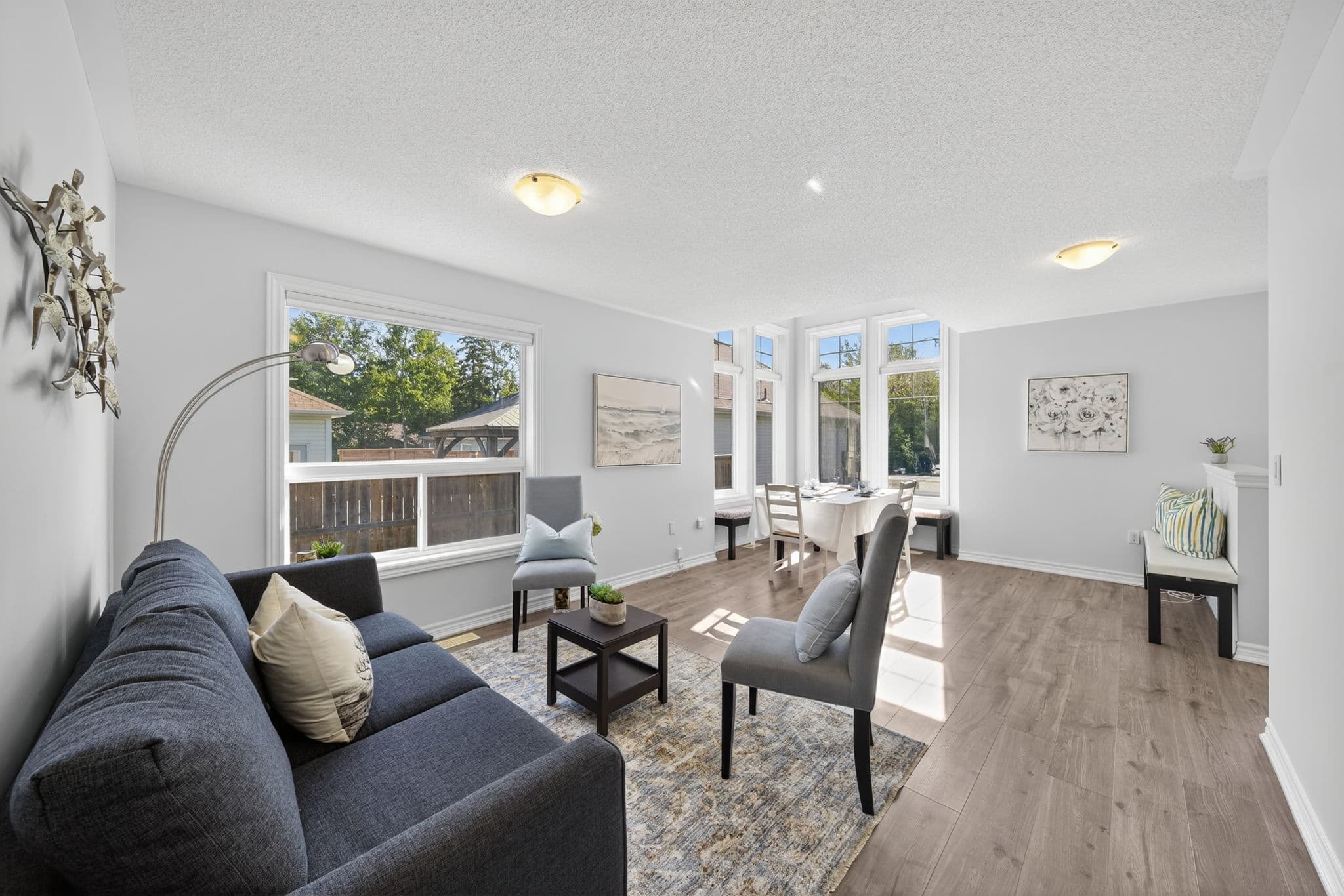 70 Robert St S Wasaga Beach, ON L9Z 2Y2