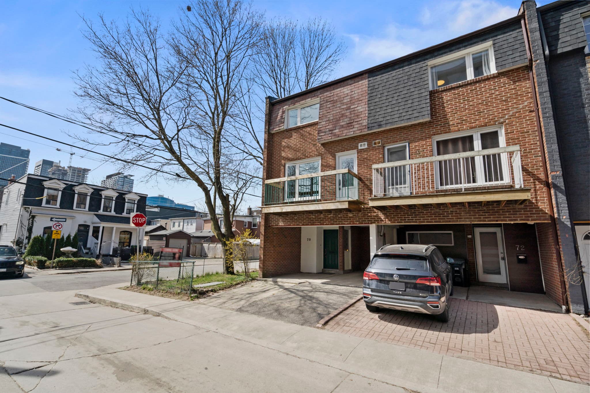 70 Stanley Terrace Toronto, ON M6J 3P9