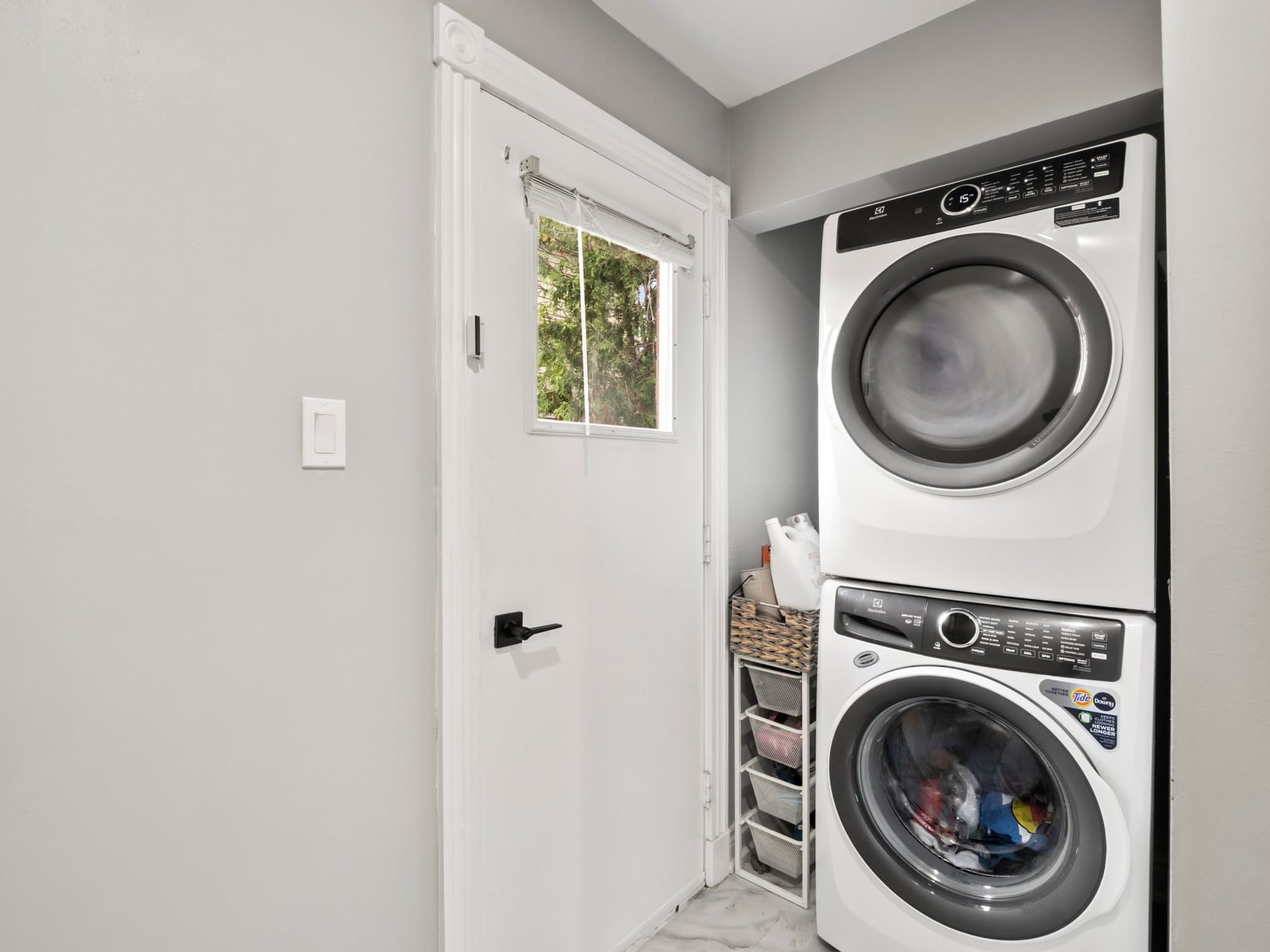 71 Peevers Crescent Newmarket, ON L3Y 7T2