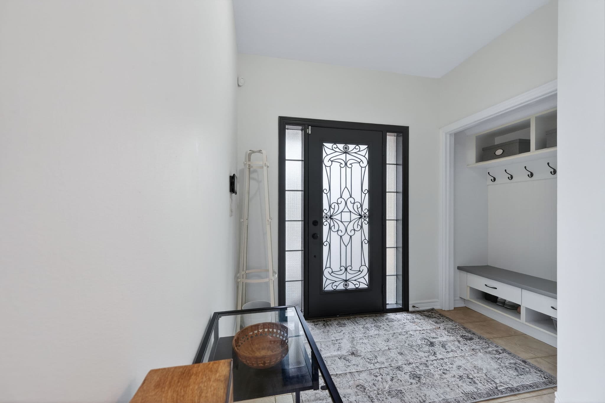 71 Puccini Dr 9 Richmond Hill, ON L4E 4X8