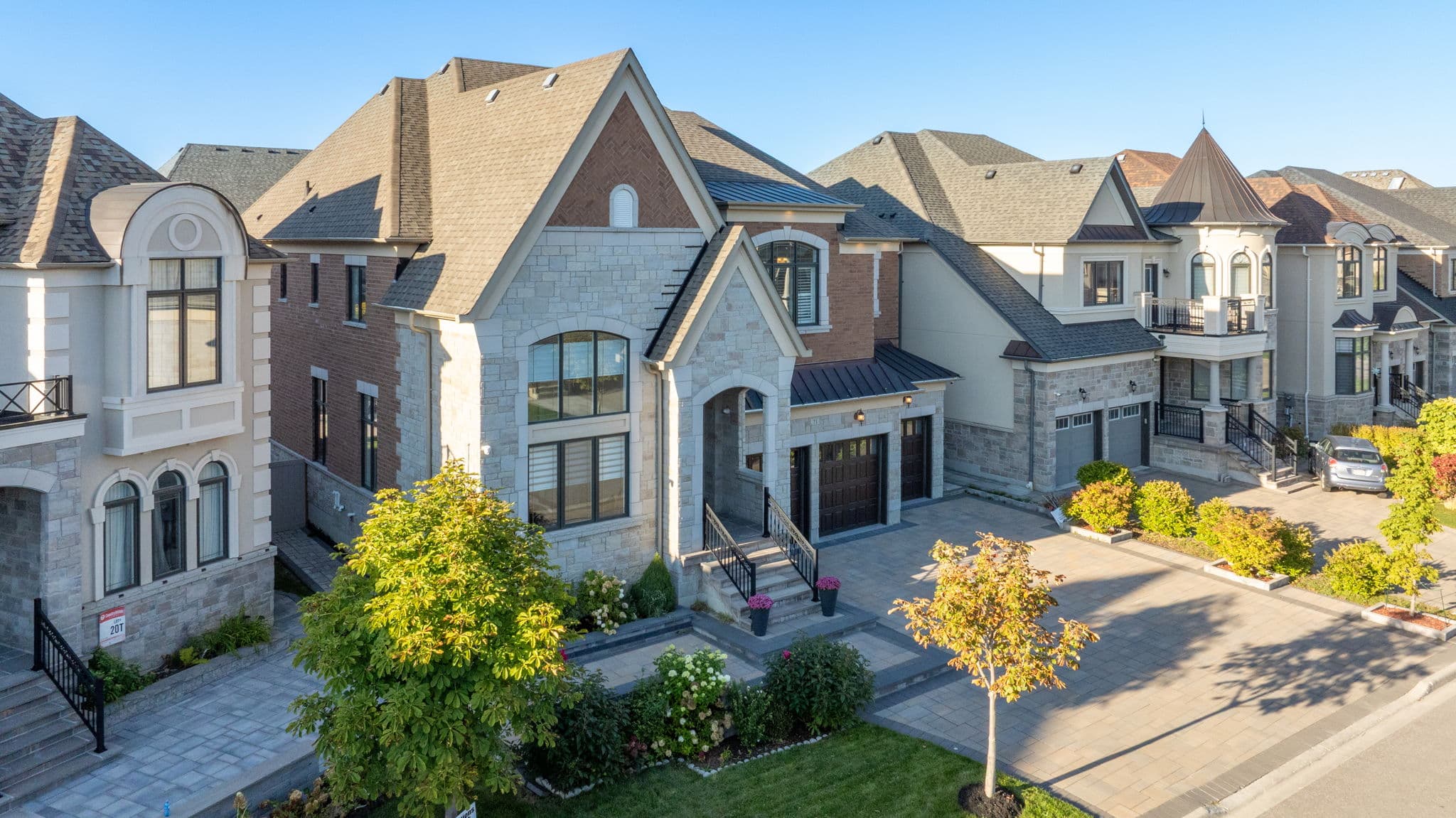 71 Sofia Olivia Crescent Vaughan, ON L6A 4V1