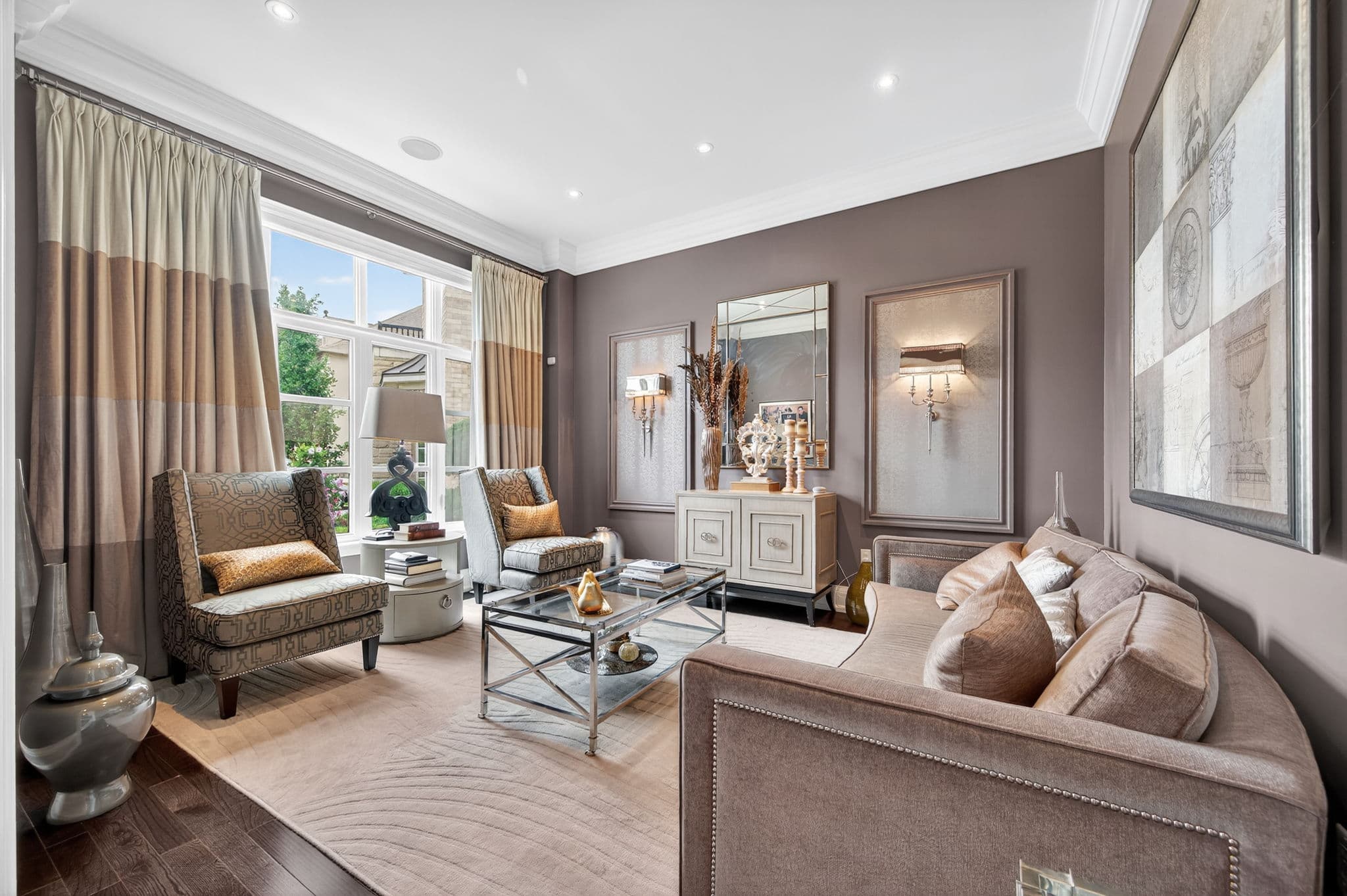 71 Woodvalley Cres Vaughan, ON L6A 4J6