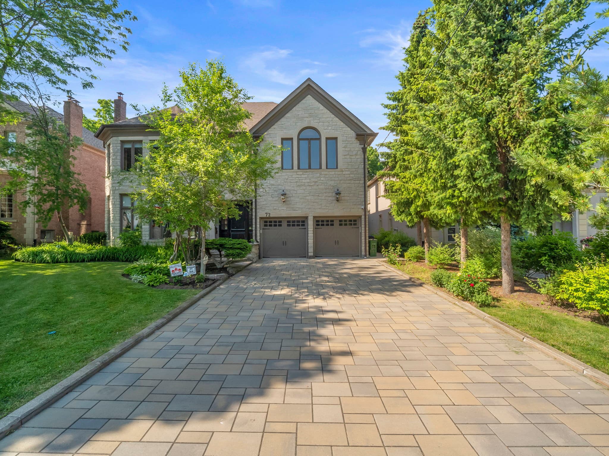 72 Gordon Rd Toronto, ON M2P 1E4