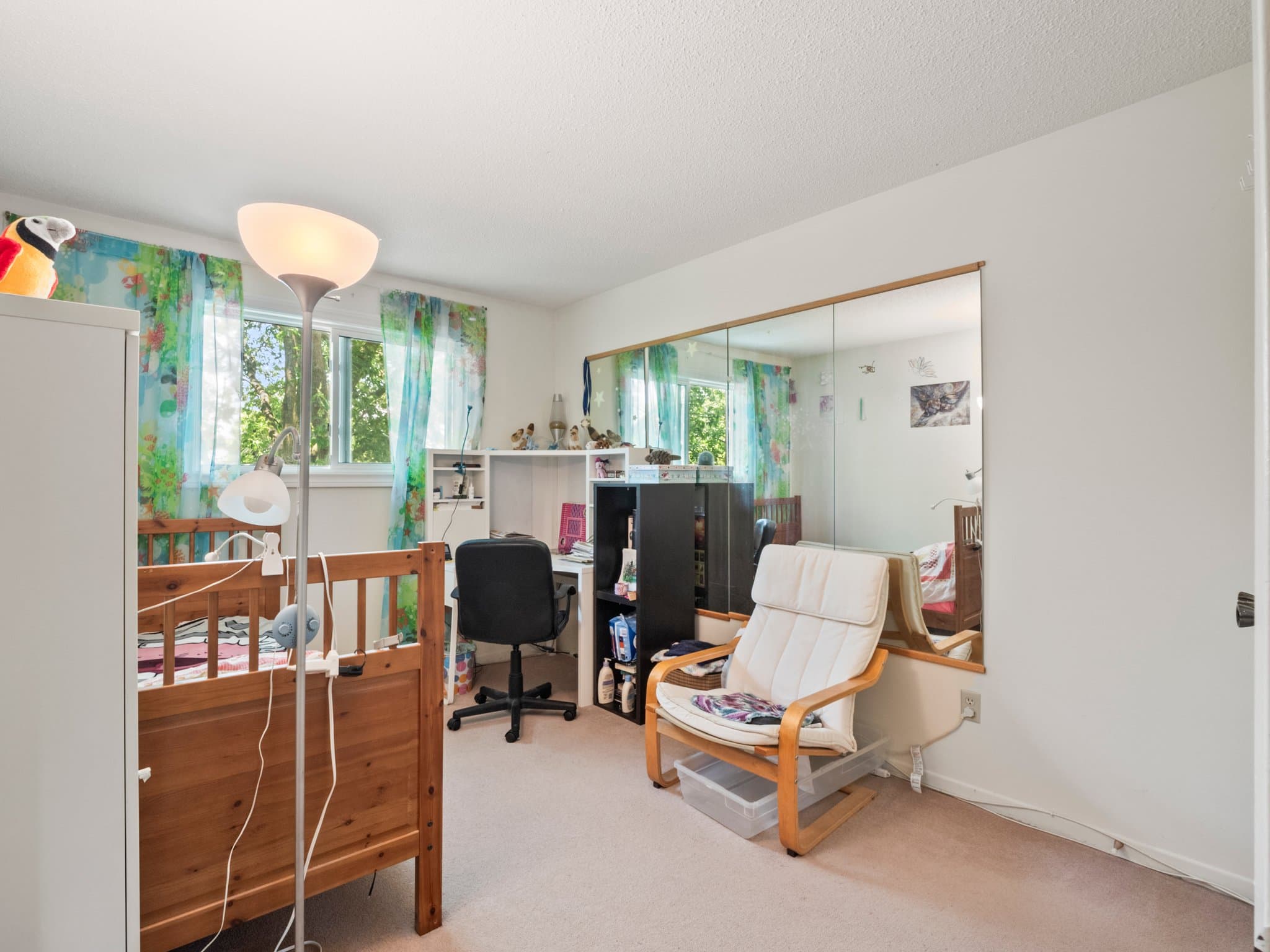 726 York Hill Blvd Vaughan, ON L4J 5G7