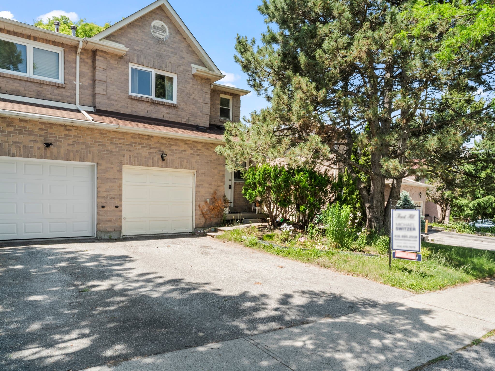 726 York Hill Blvd Vaughan, ON L4J 5G7