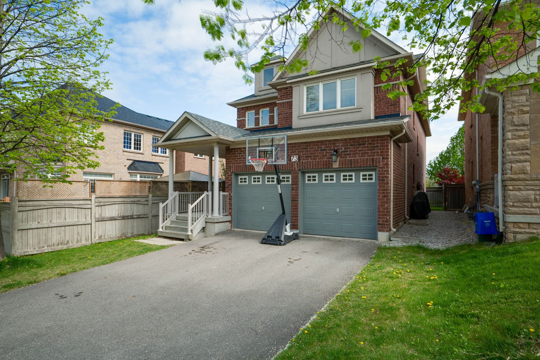 73 Balsamwood Rd Vaughan, ON L4J 9E3