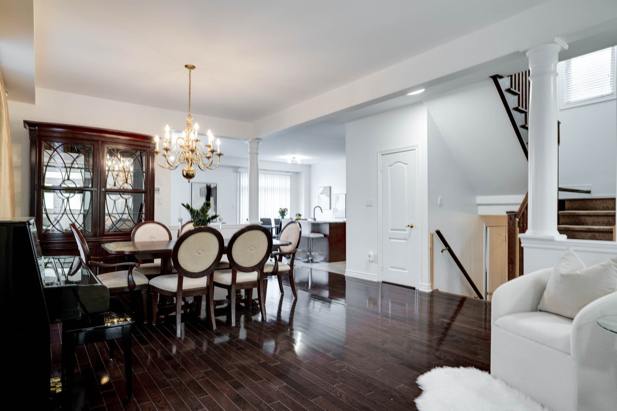 73 Balsamwood Rd Vaughan, ON L4J 9E3