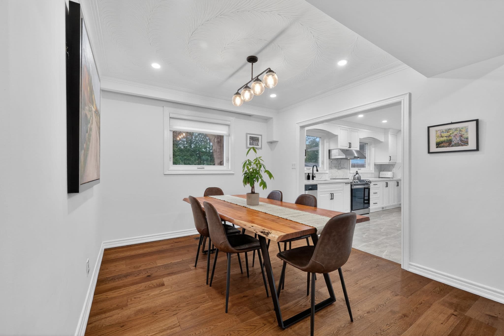 73 Patricia Ave Toronto, ON M2M 1J1