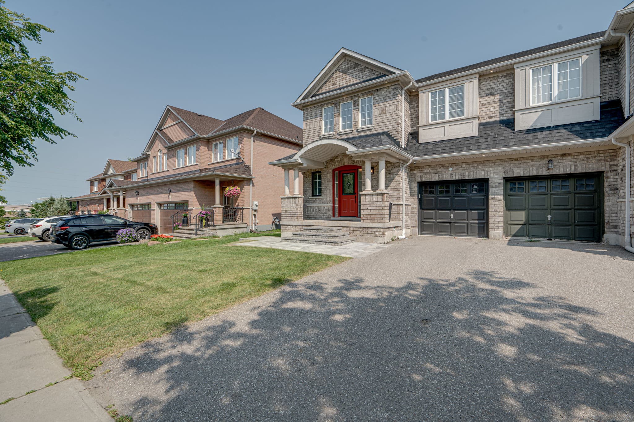 73 Starr Crescent Aurora, ON L4G 7X3