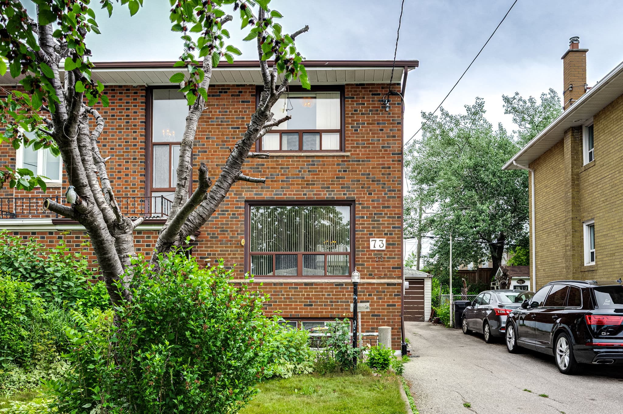 73 Talent Crescent Toronto, ON M9M 2N5