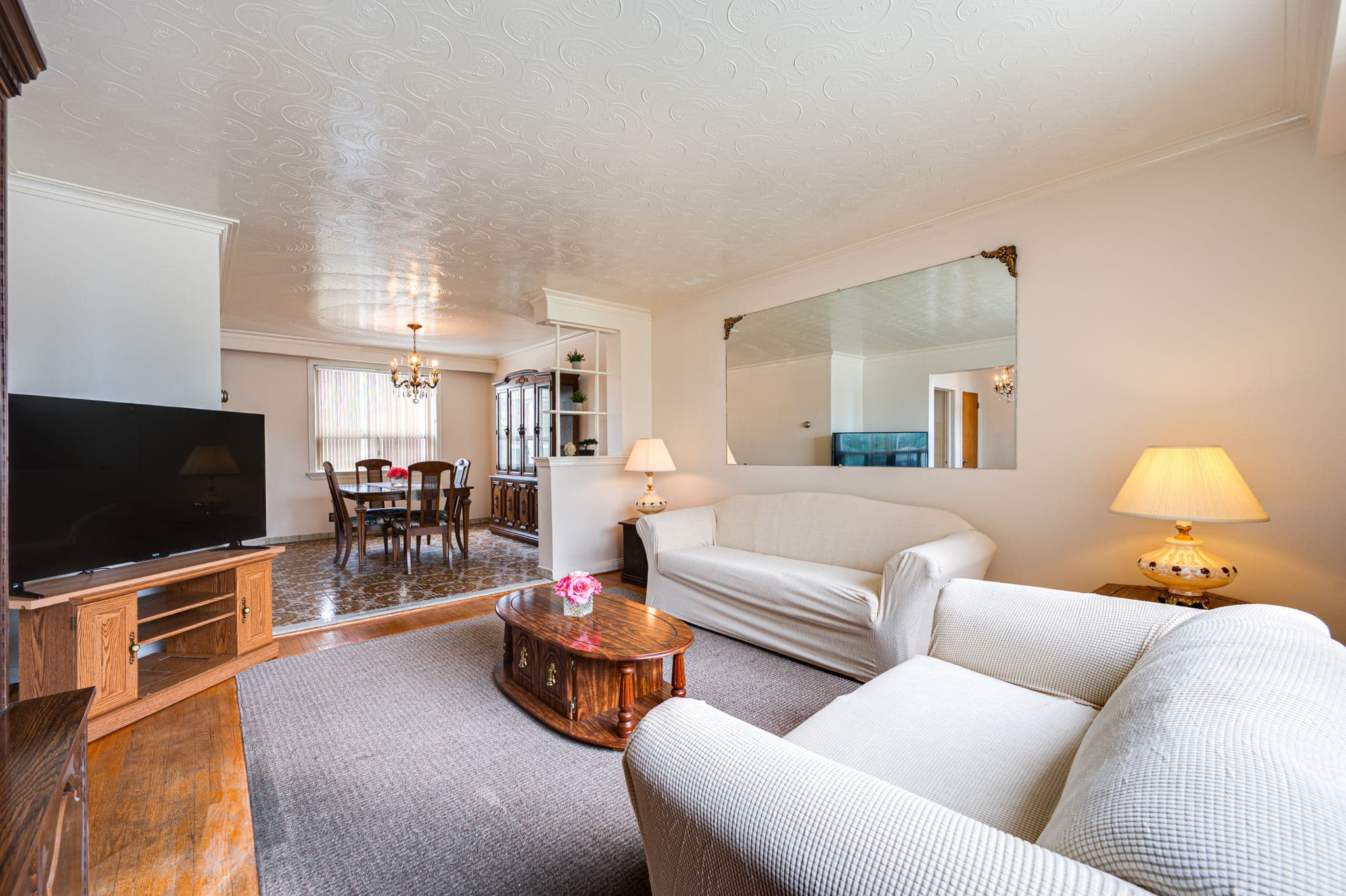 73 Talent Crescent Toronto, ON M9M 2N5