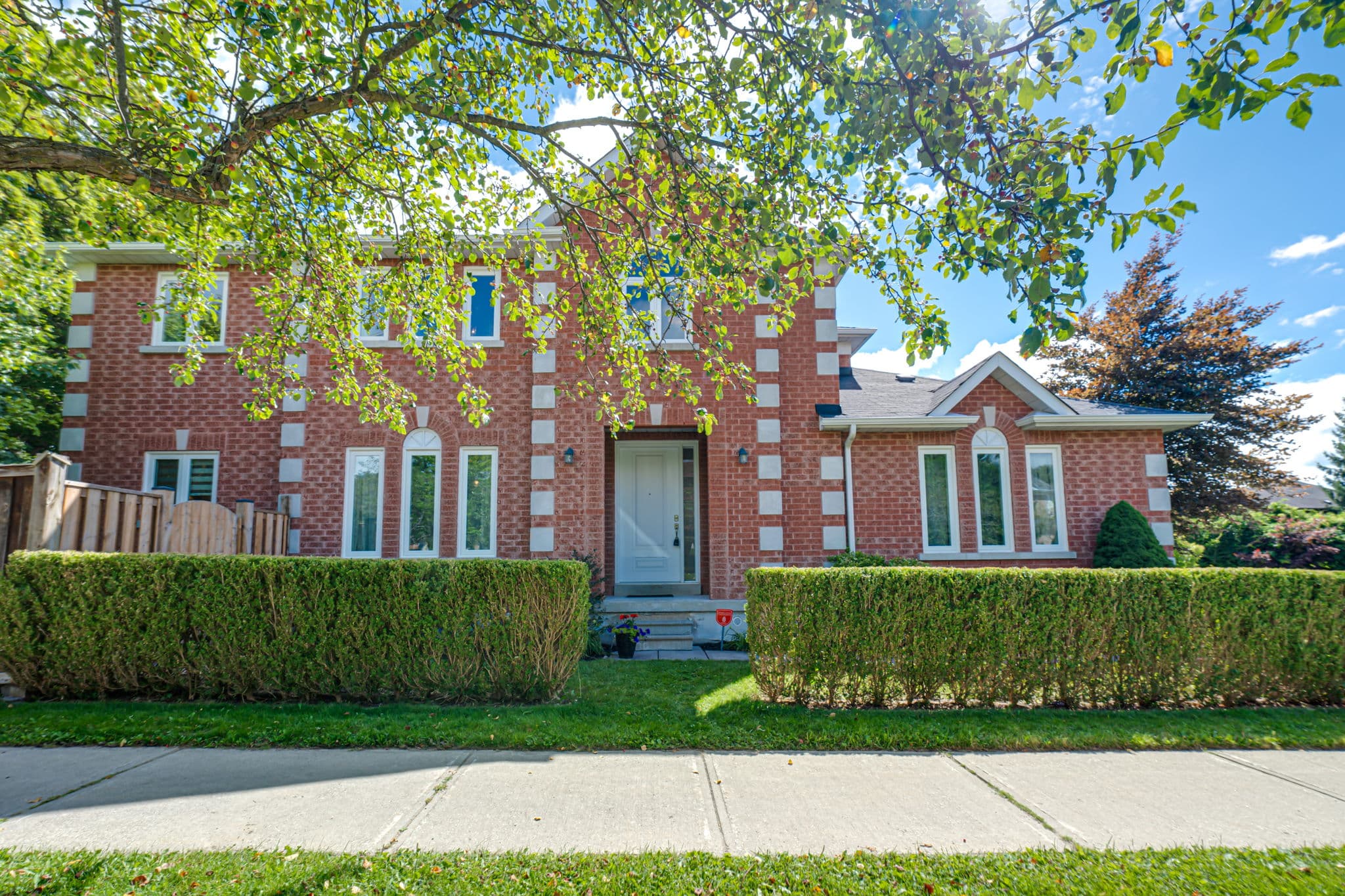 74 Cedar Springs Dr Richmond Hill, ON L4S 2B3