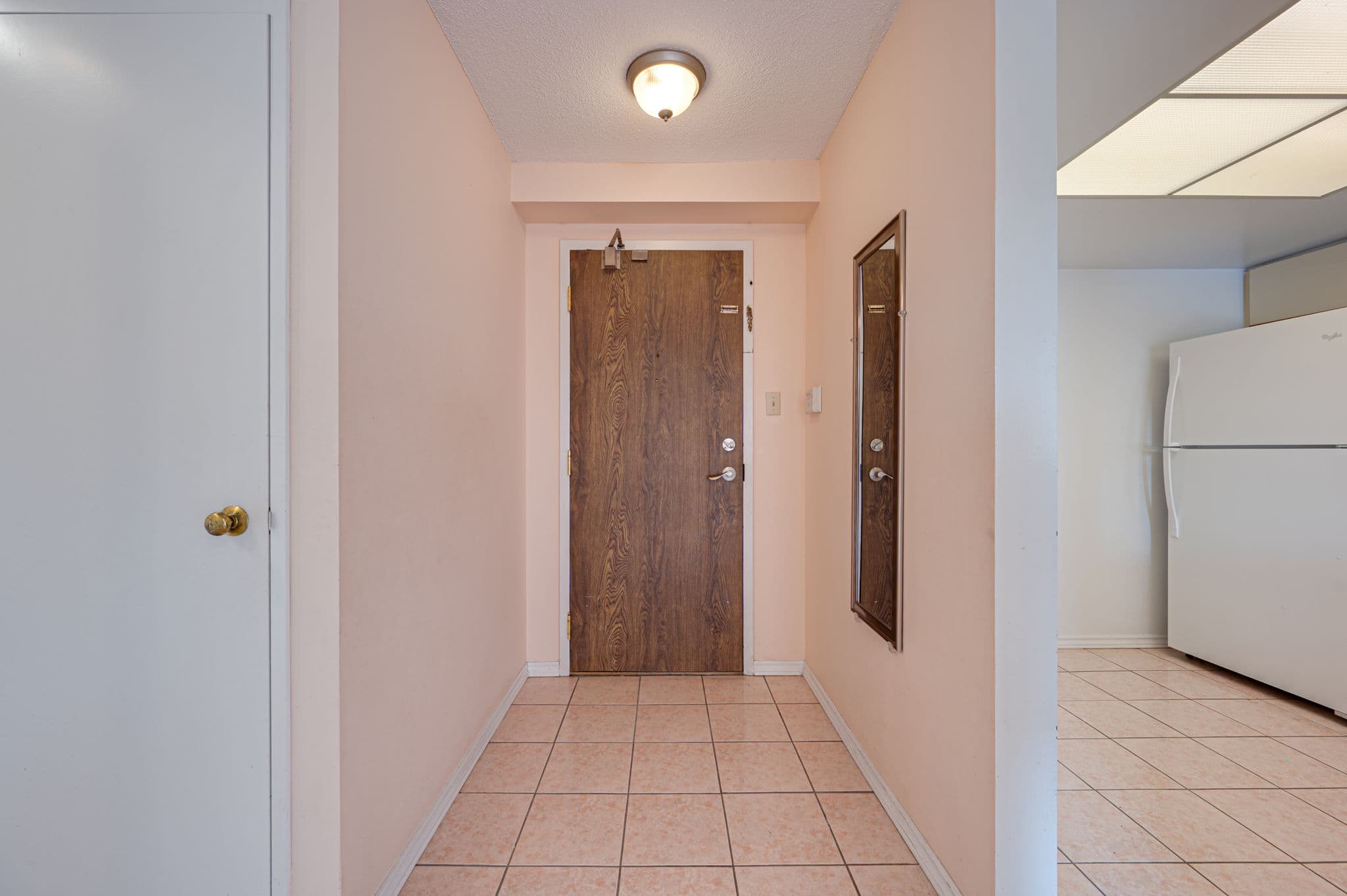 7440 Bathurst St Unit 308 Vaughan, ON L4J 7K8