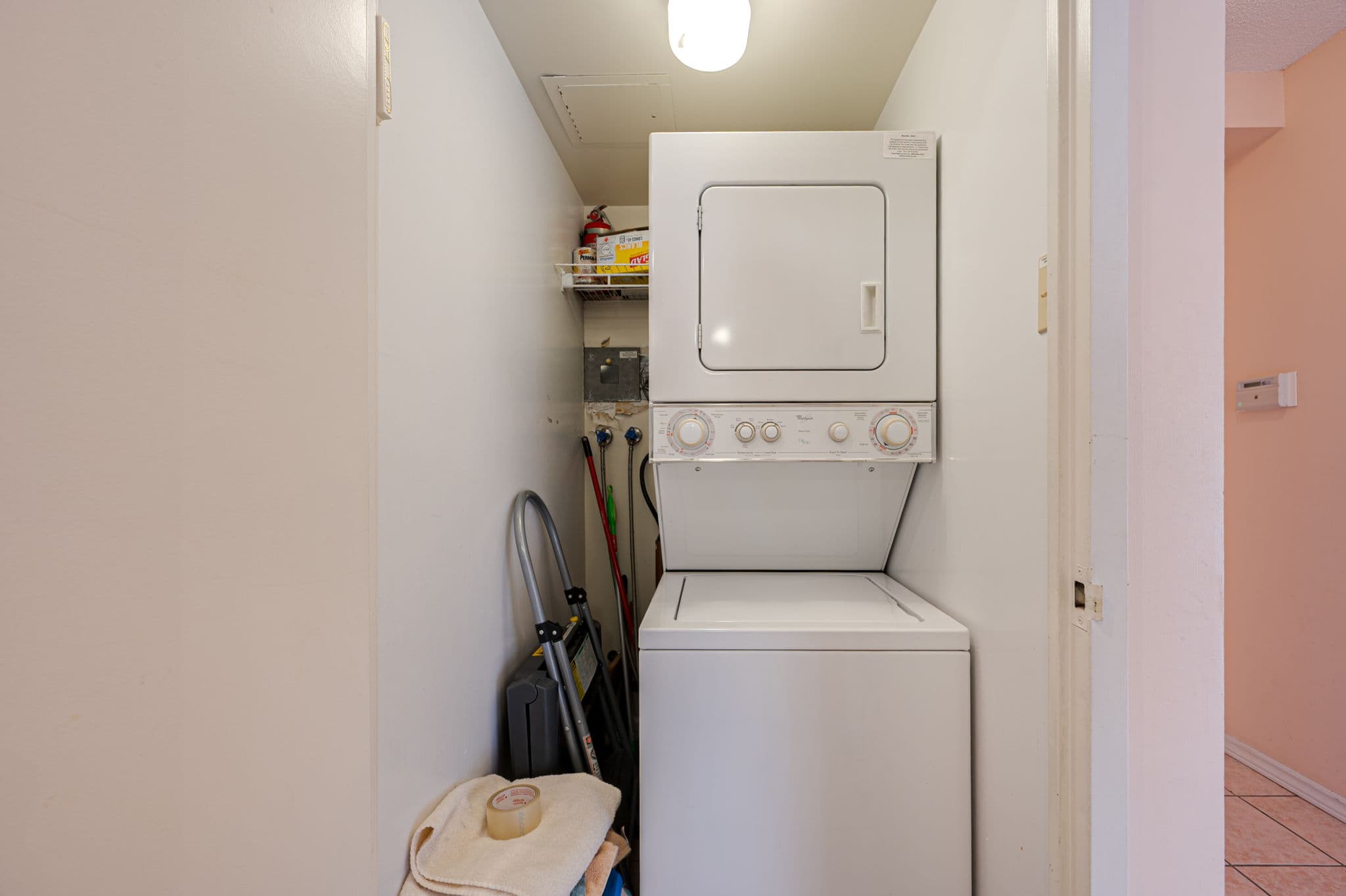 7440 Bathurst St Unit 308 Vaughan, ON L4J 7K8