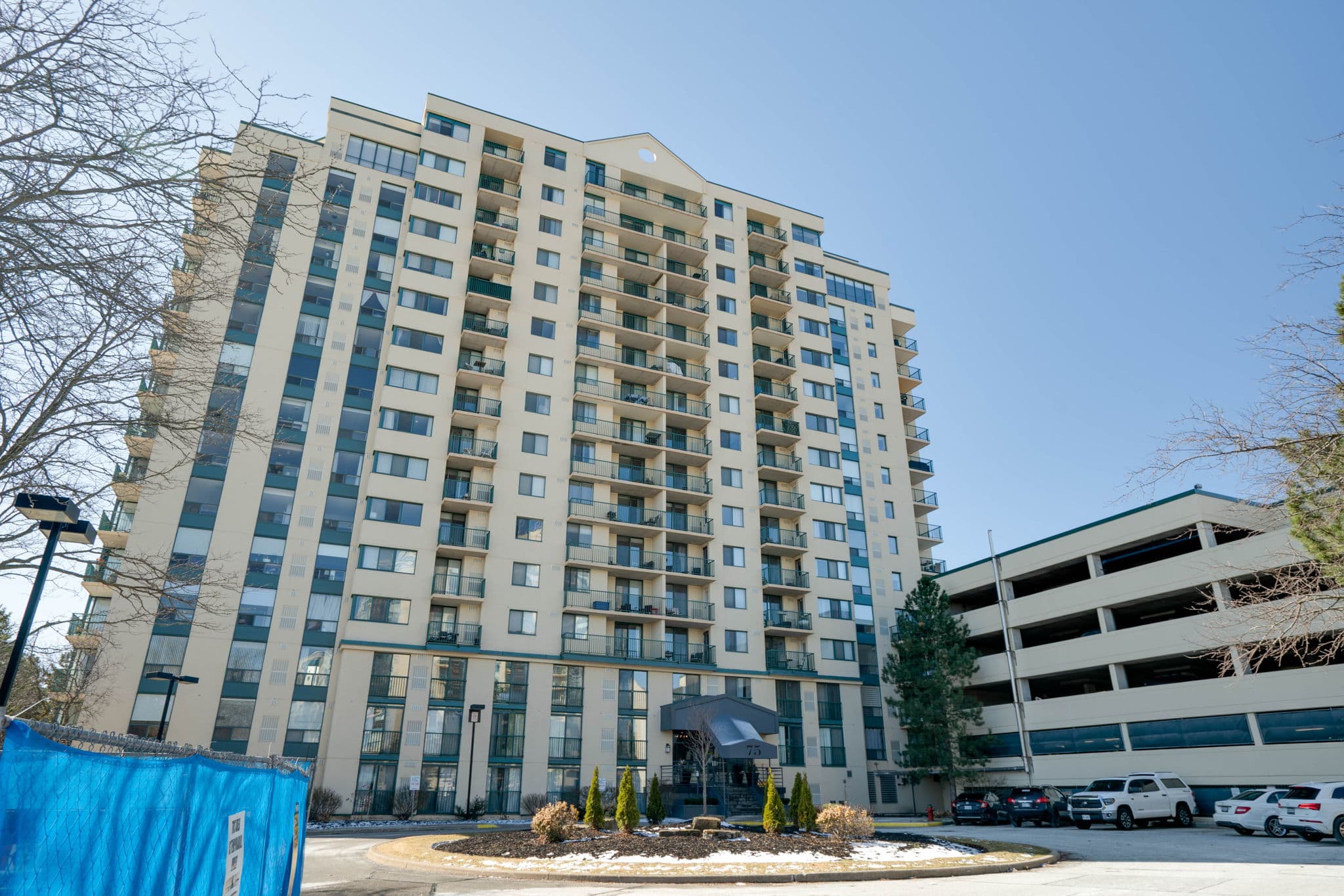 75 Ellen St Unit 410 Barrie, ON L4N 7R6