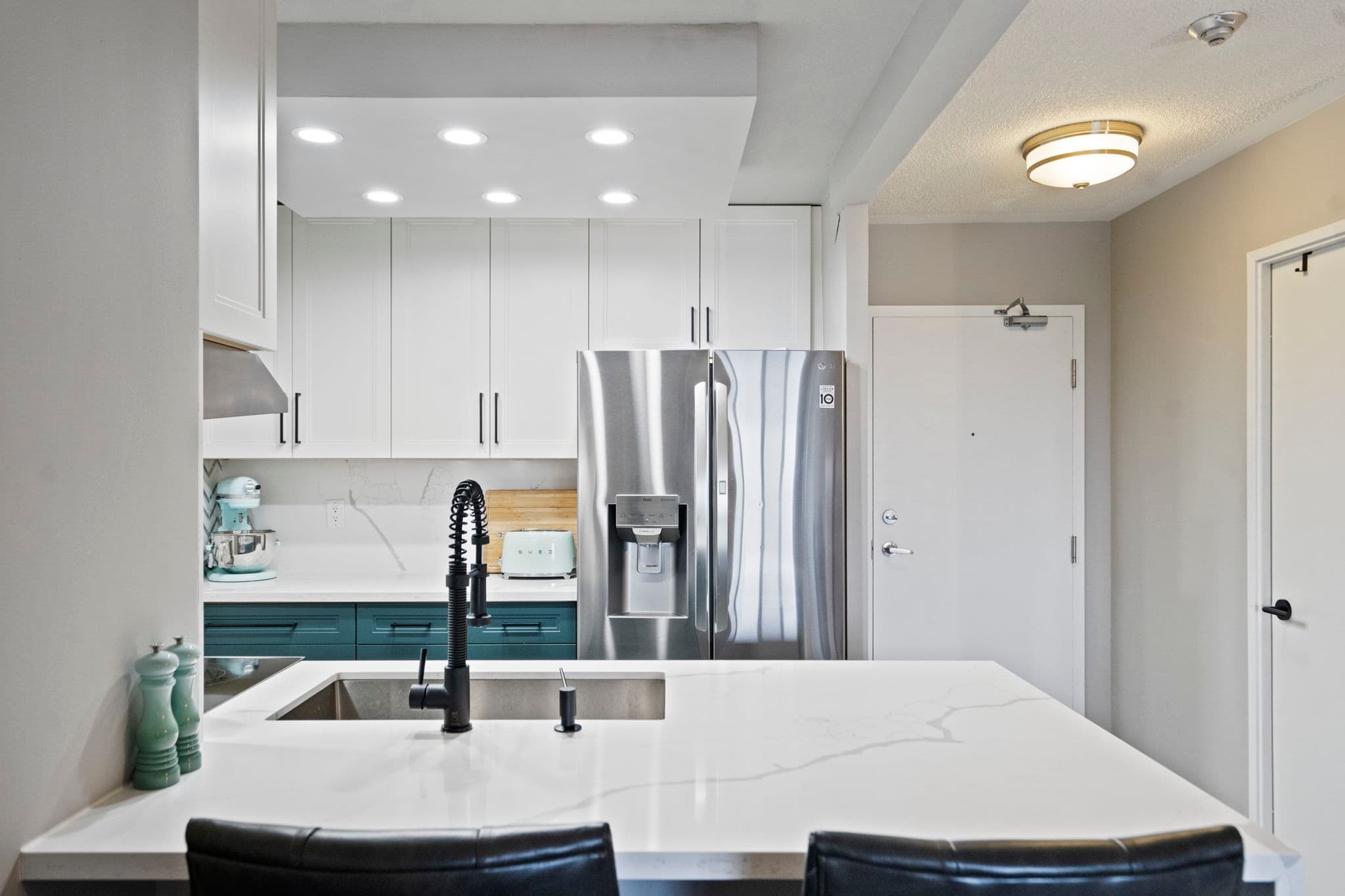 75 King St E Unit 1804 Mississauga, ON L5A 4G5