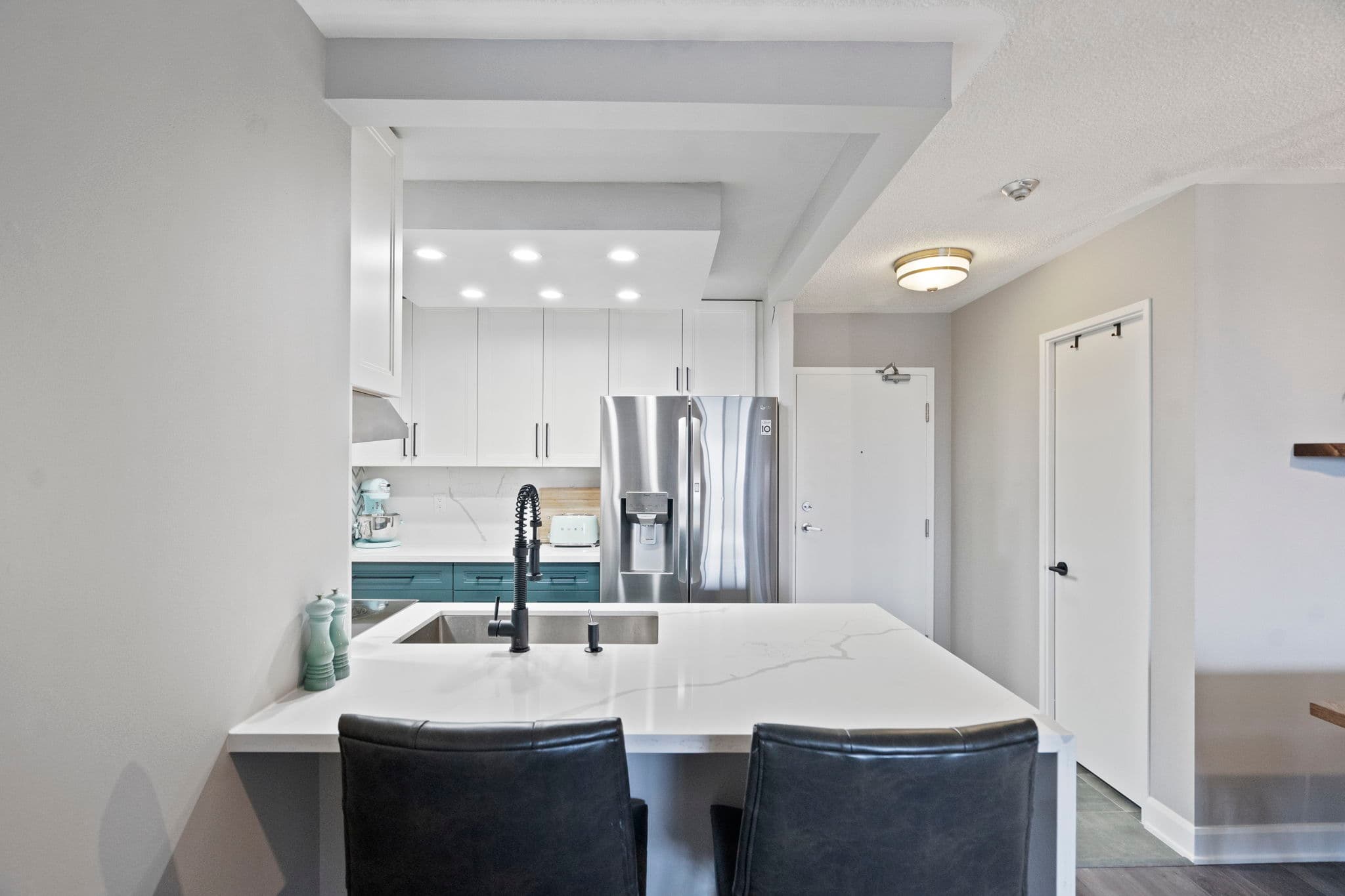 75 King St E Unit 1804 Mississauga, ON L5A 4G5