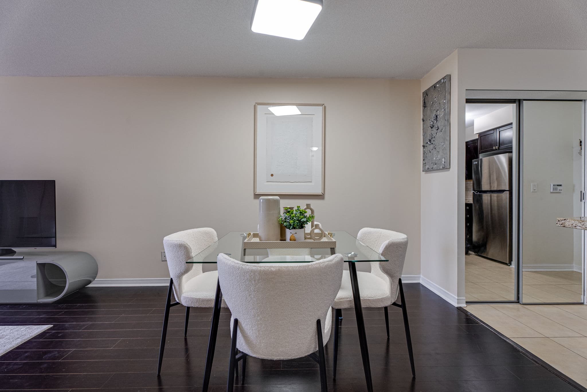 75 King William Crescent Unit 507 Richmond Hill, ON L4B 0C1
