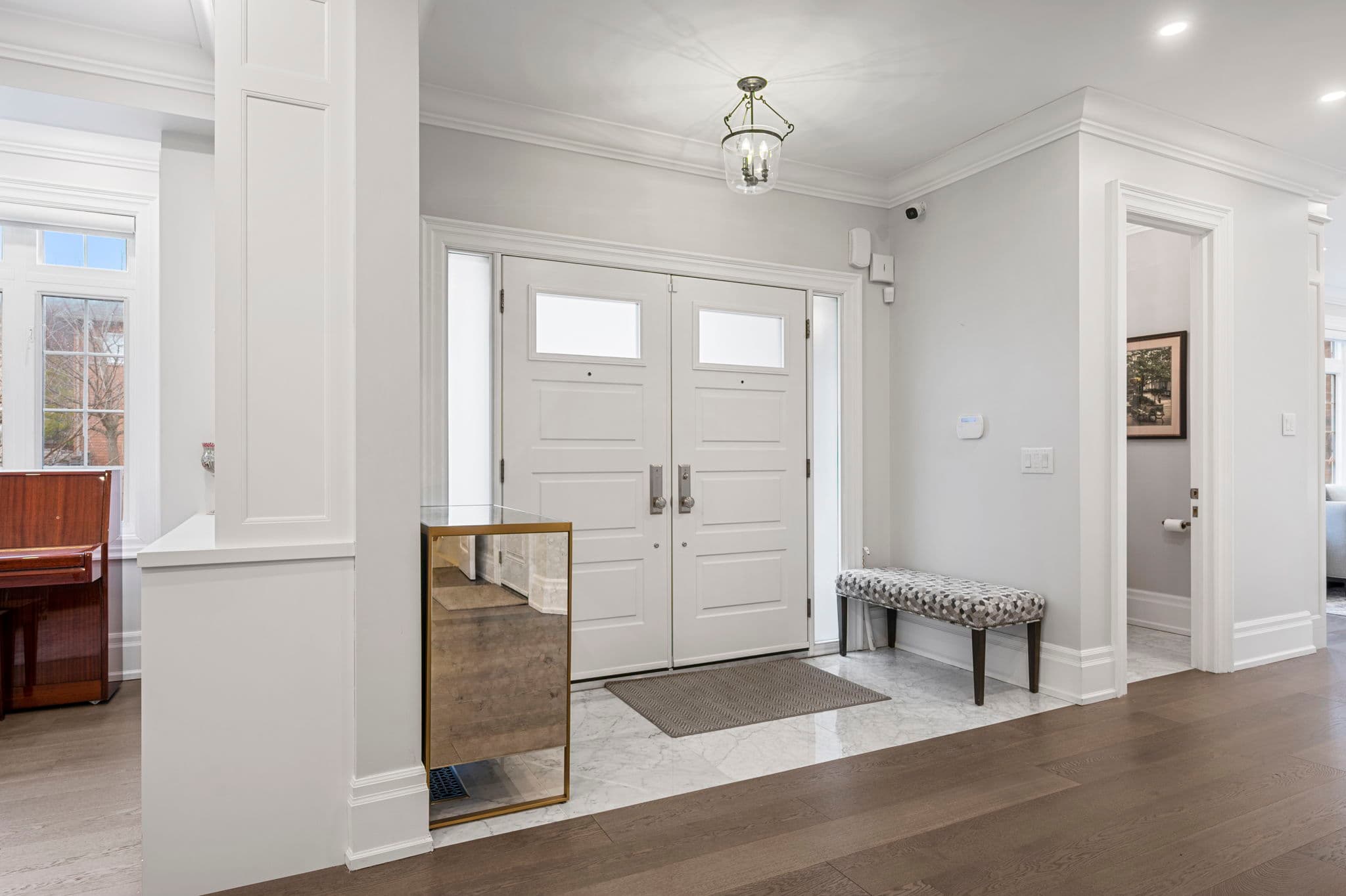 75 Strauss Rd Vaughan, ON L4J 8Z6