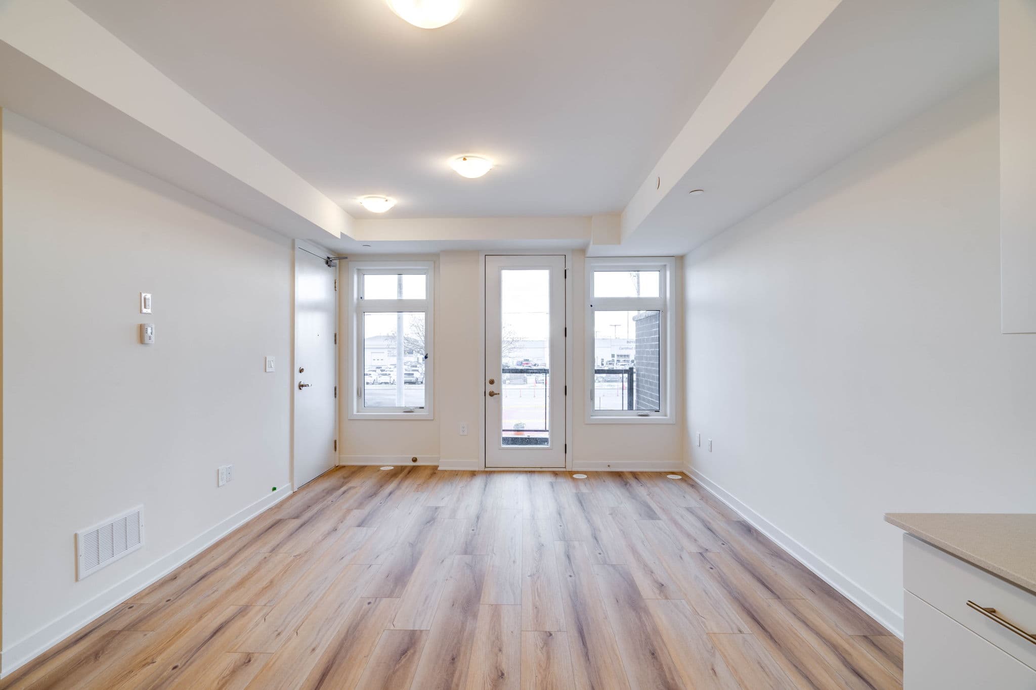 755 OMEGA DRIVE Unit 322 Pickering, ON L1V 0H1