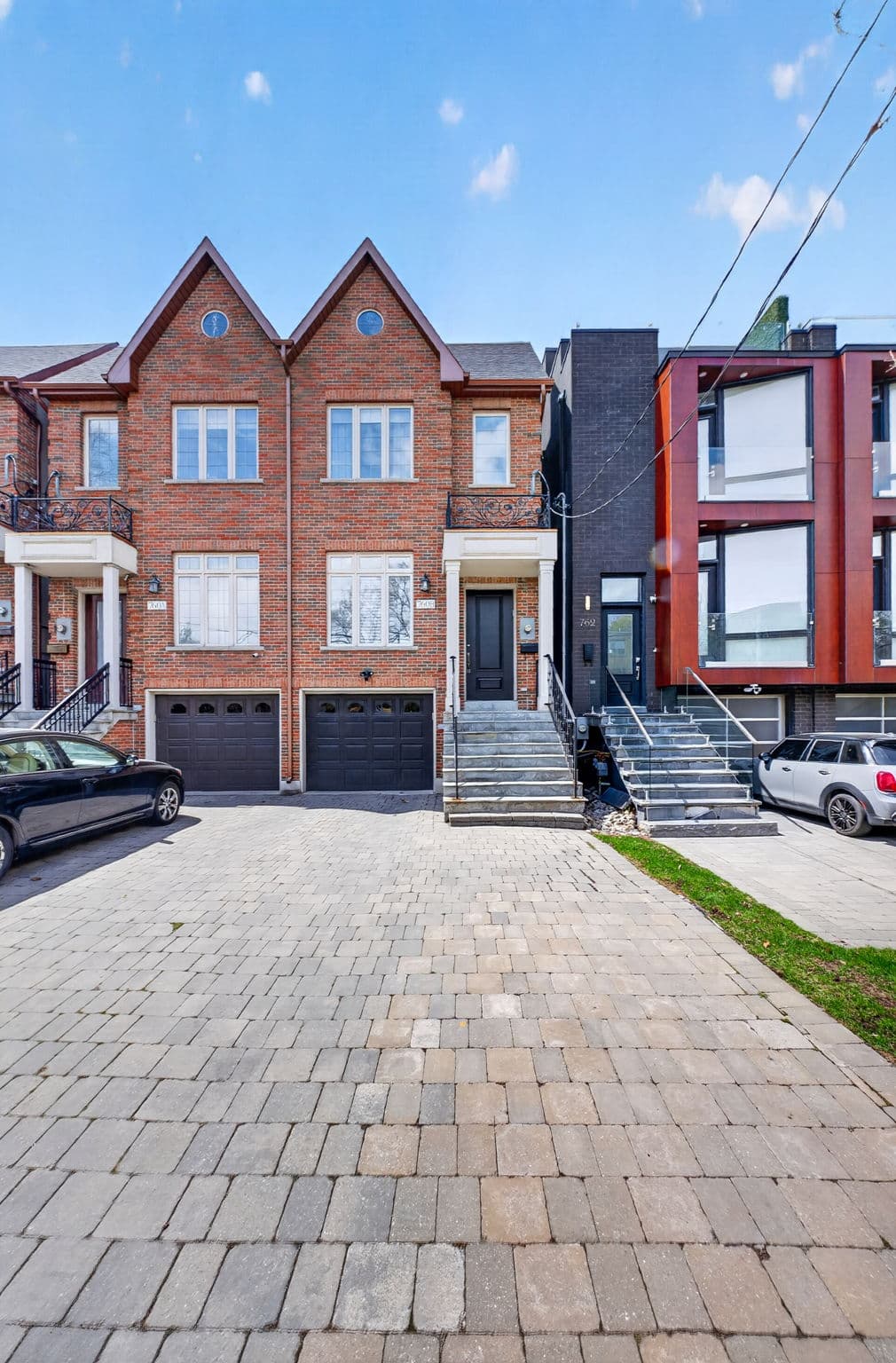 760 B Avenue Rd Toronto, ON M5P 2K3