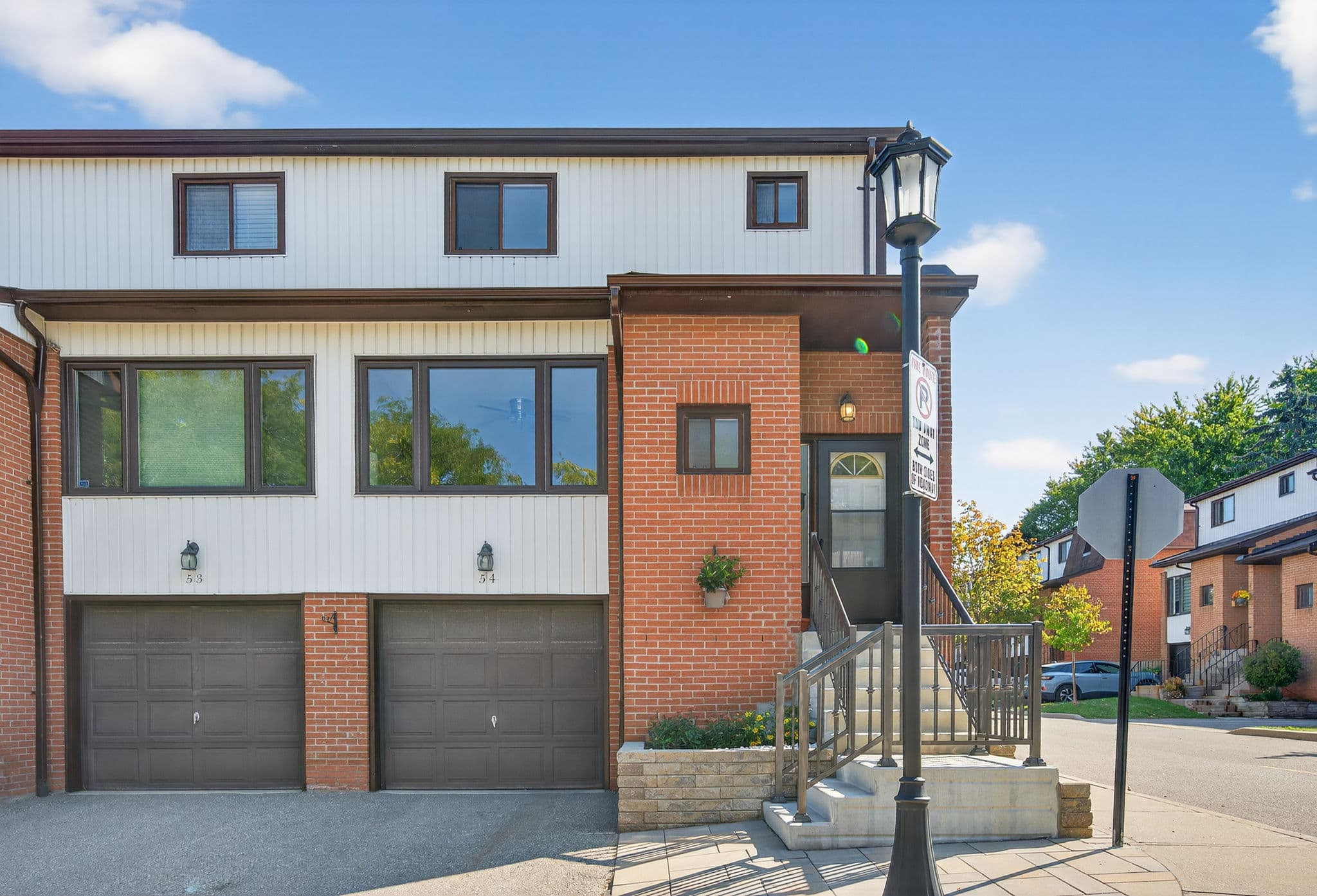 765 Oklahoma Dr Unit 54 Pickering, ON L1W 3C9