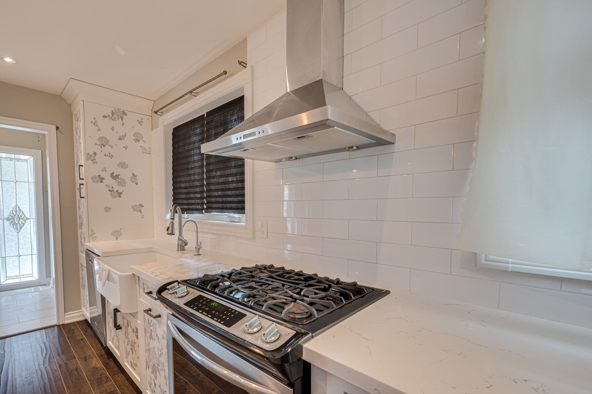 77 Lee Ave Bradford West Gwillimbury, ON L3Z 1A8